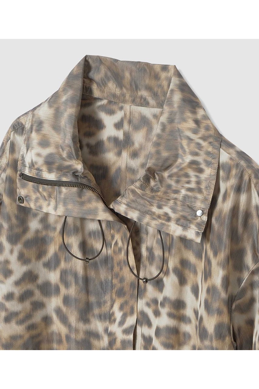 【アルアバイル/allureville】のレオパプリントスタンドカラーブルゾン 人気、トレンドファッション・服の通販 founy(ファニー) 　ファッション　Fashion　レディースファッション　Fashion for Women　アウター　Coat / Outerwear Collection　レディースジャケット・軽アウター　Jackets　ブルゾンジャケット・スポーティアウター　Blouson Jackets　イタリア　Italy　ジャカード／ジャガード　Jacquard, Woven Pattern　ジャケット　Jacket, Outerwear　トレンド　Trend, Trending Now　バランス　Balance, Style Balance　ブルゾン　Blouson, Bomber Jacket　プリント　Print, Printed Pattern　レオパード　Leopard, Animal Print　今季　This Season, Current Season　other-3|ID: prp329100004835315 ipo3291000000036683104