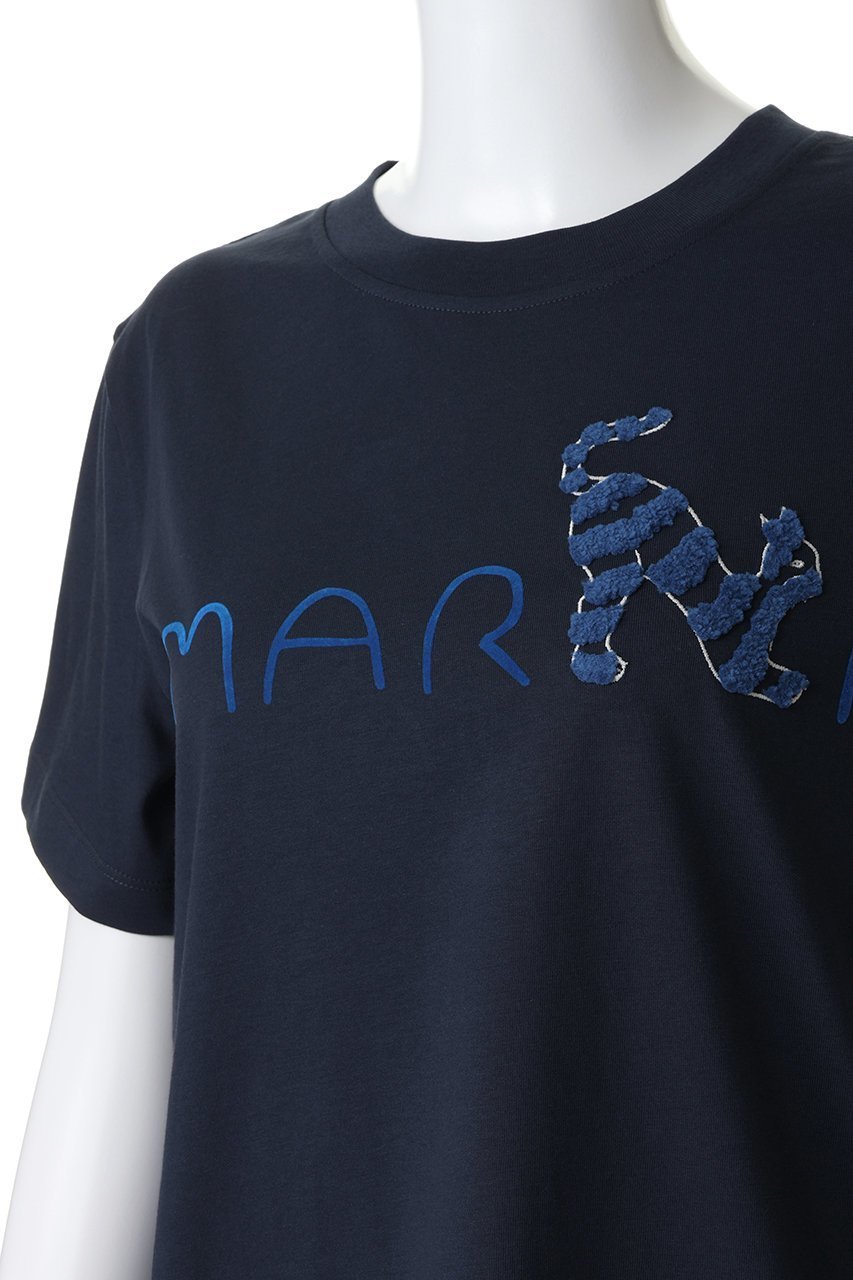 【マルニ/MARNI】のアニマルアルファベットロゴTシャツ 人気、トレンドファッション・服の通販 founy(ファニー) ファッション Fashion レディースファッション Fashion for Women トップス・カットソー Cut & Sew Tops シャツ・ブラウス・オフィスカジュアル Elegant Blouses & Button-Ups ロングTシャツ・Tシャツ Longline T-Shirts & Tees カットソー・ベーシックTシャツ Cut-and-Sewn Tops / Stretch Tees & Basics 2026年 2026 ショート Short, Short Length ストライプ Stripe, Striped Pattern スリーブ Sleeve, Long Sleeve / Short Sleeve フィット Fit, Slim Fit モチーフ Motif, Design Theme レギュラー Regular, Standard Fit 夏 Summer 春 Spring S/S・春夏 SS, Spring/Summer, Warm Season 猫 Cat, Kitty other-5|ID: prp329100004835352 ipo3291000000036106303