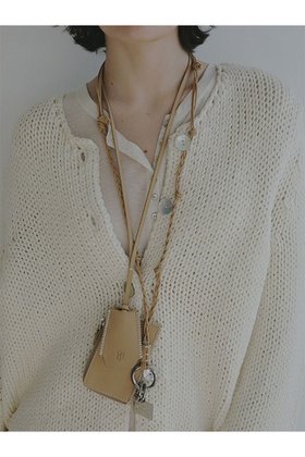 【エトレトウキョウ/ETRE TOKYO】 スクエアパースキーホルダー人気、トレンドファッション・服の通販 founy(ファニー) ファッション Fashion レディースファッション Fashion for Women ポーチ&ミニバッグ Pouches & Mini Bags アクセサリー Fashion Accessories 春 Spring コンパクト Compact, Small Size シンプル Simple, Minimal スクエア Square, Square Shape なめらか Smooth, Silky Texture ハンド Hand, Handmade バランス Balance, Style Balance フォルム Silhouette, Form ポケット Pocket, Pocket Detail ポーチ Pouch, Small Case ラップ Wrap, Wrap Design S/S・春夏 SS, Spring/Summer, Warm Season 再入荷 Restock / Back in Stock 夏 Summer エレガント 上品 Elegant 2026年 2026 |ID:prp329100004835356