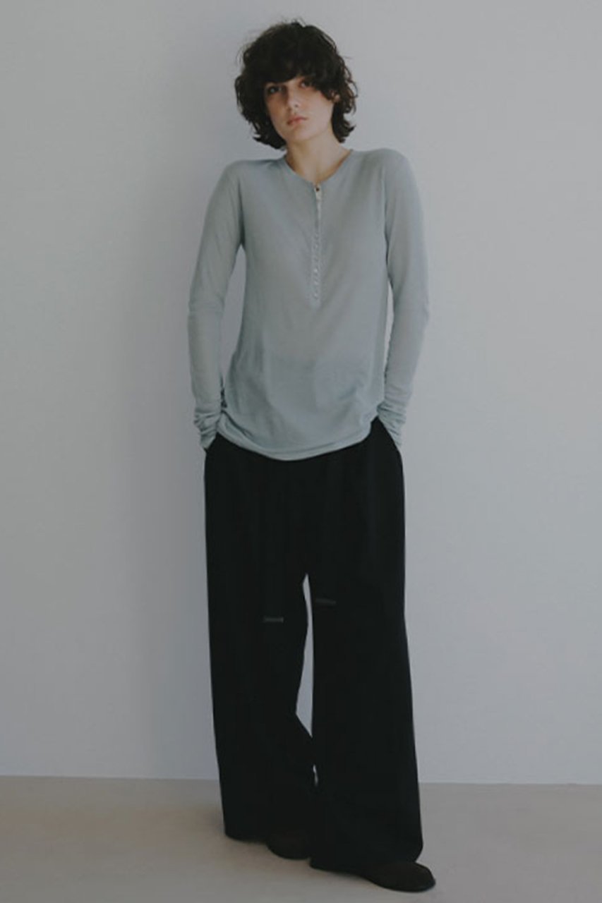 【エトレトウキョウ/ETRE TOKYO】のウールフライスヘンリーネックプルオーバー 人気、トレンドファッション・服の通販 founy(ファニー) 　ファッション　Fashion　レディースファッション　Fashion for Women　トップス・カットソー　Cut & Sew Tops　シャツ・ブラウス・オフィスカジュアル　Elegant Blouses & Button-Ups　ロングTシャツ・Tシャツ　Longline T-Shirts & Tees　カジュアルプルオーバー・ニットトップス　Pullovers & Knit Tops / Casual Pullovers　カットソー・ベーシックTシャツ　Cut-and-Sewn Tops / Stretch Tees & Basics　インナー　Innerwear　春　Spring　スリーブ　Sleeve, Long Sleeve / Short Sleeve　なめらか　Smooth, Silky Texture　ロング　Long, Long-Length　S/S・春夏　SS, Spring/Summer, Warm Season　おすすめ　Recommended / Our Picks　夏　Summer　エレガント 上品　Elegant　2026年　2026　other-5|ID: prp329100004835359 ipo3291000000035221290