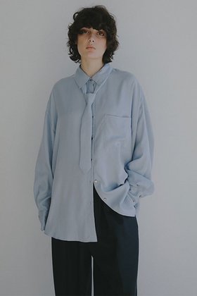 【エトレトウキョウ/ETRE TOKYO】のキュプラネクタイオーバーサイズシャツ 人気、トレンドファッション・服の通販 founy(ファニー) ファッション Fashion レディースファッション Fashion for Women トップス・カットソー Cut & Sew Tops シャツ・ブラウス・オフィスカジュアル Elegant Blouses & Button-Ups 春 Spring カフス Cuff Design キュプラ Cupro, Eco Fabric シンプル Simple, Minimal スリーブ Sleeve, Long Sleeve / Short Sleeve とろみ Fluid, Flowy Fabric ドレープ Drape, Draping Fabric なめらか Smooth, Silky Texture フロント Front, Front Design ポケット Pocket, Pocket Detail リラックス Relax, Relaxed Fit ロング Long, Long-Length S/S・春夏 SS, Spring/Summer, Warm Season 夏 Summer エレガント 上品 Elegant 2026年 2026 |ID:prp329100004835361