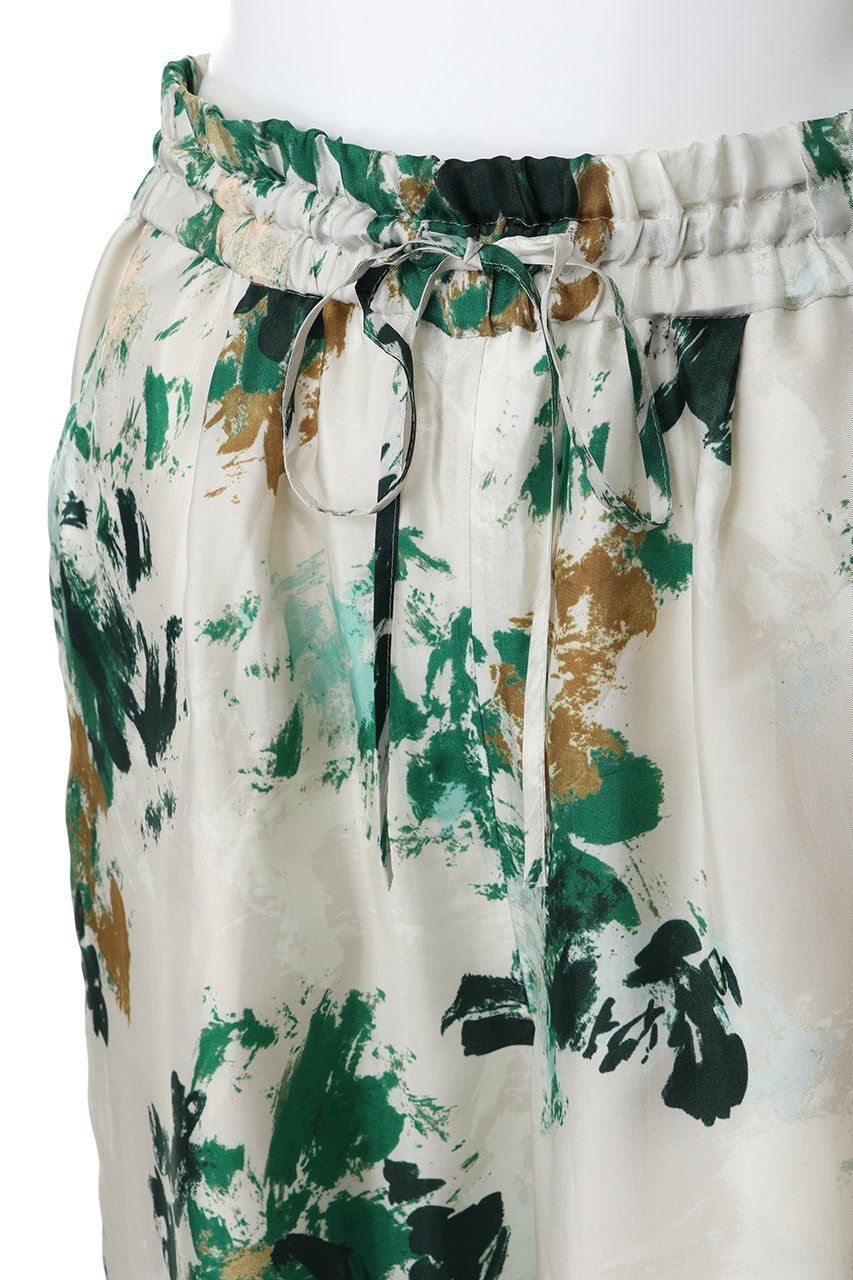 【サクラ/SACRA】のフラワー柄パンツ 人気、トレンドファッション・服の通販 founy(ファニー) 　ファッション　Fashion　レディースファッション　Fashion for Women　パンツ　Pants & Trousers　2026年　2026　ドレープ　Drape, Draping Fabric　フラワー　Flower, Floral　プリント　Print, Printed Pattern　リラックス　Relax, Relaxed Fit　ワイド　Wide, Wide Fit　夏　Summer　春　Spring　S/S・春夏　SS, Spring/Summer, Warm Season　other-5|ID: prp329100004836408 ipo3291000000035229155