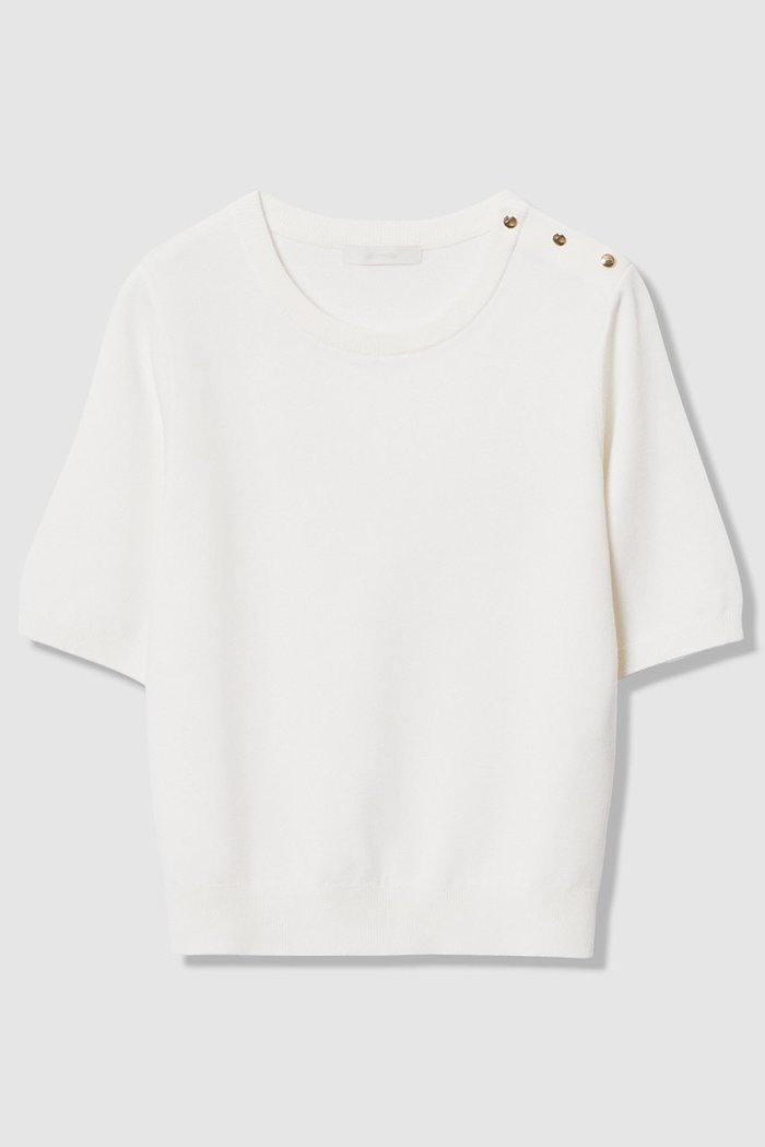 【アルアバイル/allureville】のソウバリ肩釦クループルオーバー インテリア・キッズ・メンズ・レディースファッション・服の通販 founy(ファニー) https://founy.com/ ファッション Fashion レディースファッション Fashion for Women トップス・カットソー Cut & Sew Tops ニット Knit Tops & Sweaters カジュアルプルオーバー・ニットトップス Pullovers & Knit Tops / Casual Pullovers 2026年 2026 アンサンブル Ensemble Set カーディガン Cardigan, Knitwear ベーシック Basic, Essential モックネック Mock Neck, Short Turtleneck 夏 Summer 定番 Standard, Basic Item 春 Spring S/S・春夏 SS, Spring/Summer, Warm Season |ID: prp329100004836417 ipo3291000000035977511