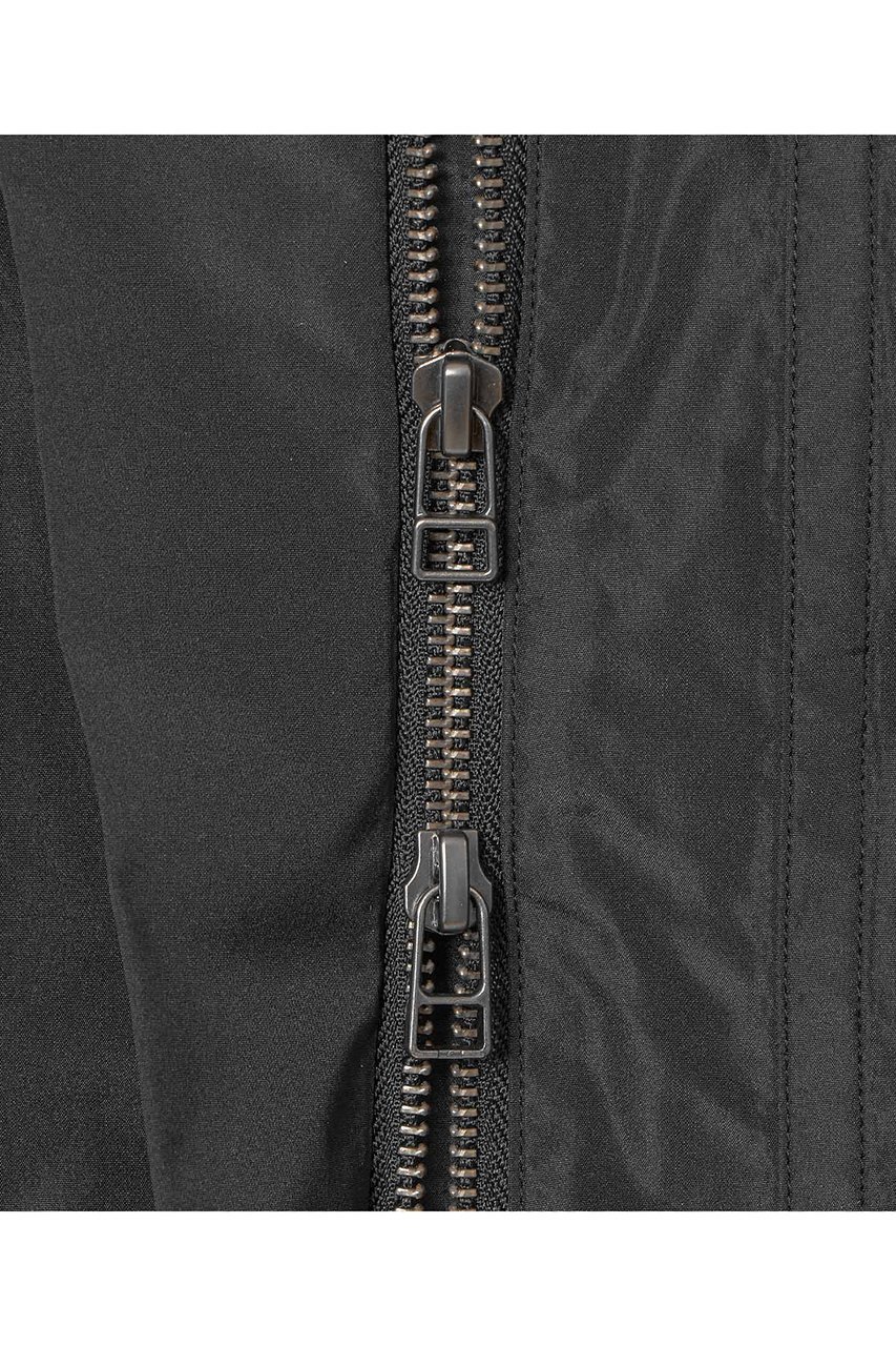 【アルアバイル/allureville】のメモリータフタスタンドカラーブルゾン 人気、トレンドファッション・服の通販 founy(ファニー) 　ファッション　Fashion　レディースファッション　Fashion for Women　アウター　Coat / Outerwear Collection　レディースジャケット・軽アウター　Jackets　ブルゾンジャケット・スポーティアウター　Blouson Jackets　2026年　2026　イタリア　Italy　ジャケット　Jacket, Outerwear　スタンド　Stand Collar, Upright Stand　タフタ　Taffeta, Structured Fabric　トレンド　Trend, Trending Now　バランス　Balance, Style Balance　ブルゾン　Blouson, Bomber Jacket　モダン　Modern, Contemporary　今季　This Season, Current Season　夏　Summer　春　Spring　S/S・春夏　SS, Spring/Summer, Warm Season　other-8|ID: prp329100004836418 ipo3291000000035229233