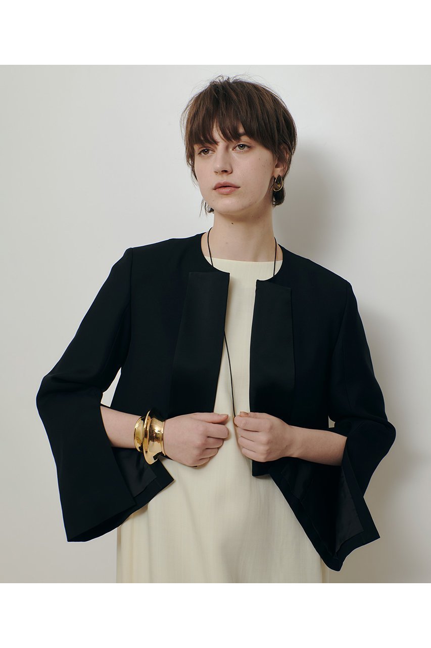 【アルアバイル/allureville】のノーカラーボレロジャケット インテリア・キッズ・メンズ・レディースファッション・服の通販 founy(ファニー) 　ファッション　Fashion　レディースファッション　Fashion for Women　アウター　Coat / Outerwear Collection　レディースジャケット・軽アウター　Jackets　ボレロ・ショート丈ジャケット / ドレス羽織りに　Boleros & Short Jackets　2026年　2026　クロップド　Cropped, Short Length　サテン　Satin, Glossy Fabric　ジャケット　Jacket, Outerwear　スリット　Slit, Slit Detail　フェミニン　Feminine, Girly　ボレロ　Bolero, Short Cardigan　夏　Summer　春　Spring　S/S・春夏　SS, Spring/Summer, Warm Season　ブラック|ID: prp329100004836420 ipo3291000000035229242