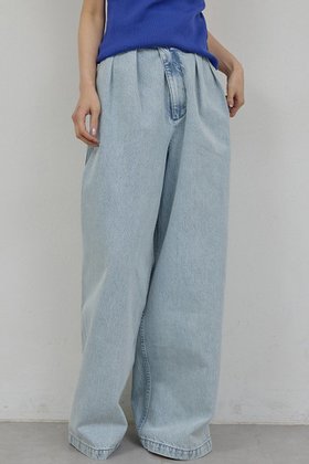 【ガリャルダガランテ/GALLARDAGALANTE】 【PEAS】【セットアップ対応】デニムグルカパンツ人気、トレンドファッション・服の通販 founy(ファニー) ファッション Fashion レディースファッション Fashion for Women セットアップ Matching Sets レディースパンツ・ボトムス Pants & Trousers / Bottoms パンツ Pants & Trousers デニムパンツ・ジーンズ・美脚デニム Denim Jeans & Pants 2026年 2026 おすすめ Recommended / Our Picks ジャケット Jacket, Outerwear セットアップ Set-Up, Coordinated Outfit デニム Denim, Jeans Material パッチ Patch, Appliqué ミリタリー Military, Army Style ワイド Wide, Wide Fit 再入荷 Restock / Back in Stock 夏 Summer 春 Spring S/S・春夏 SS, Spring/Summer, Warm Season |ID:prp329100004836427