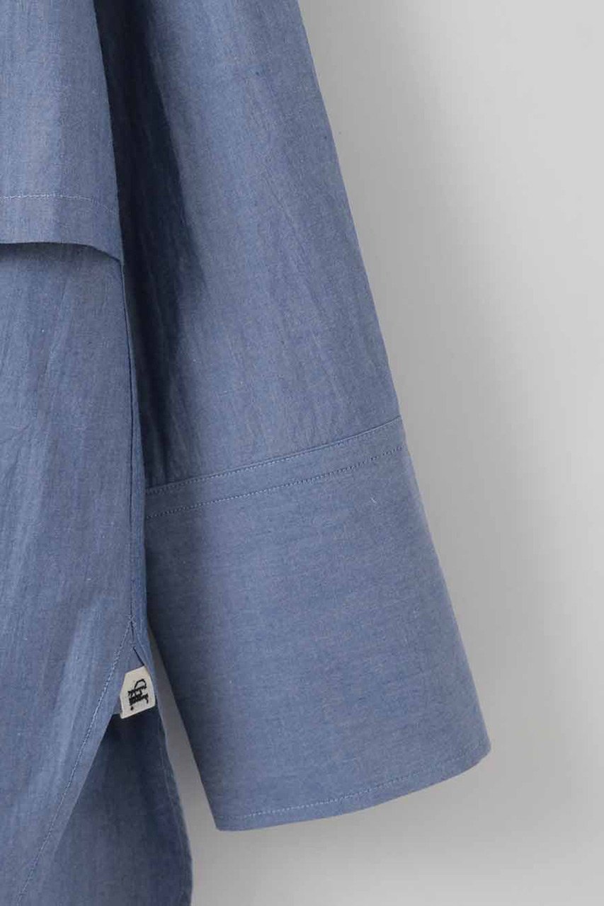 【ハー/HER.】の【1/22 12:00販売開始】レイヤードデザインシャツ 人気、トレンドファッション・服の通販 founy(ファニー) 　ファッション　Fashion　レディースファッション　Fashion for Women　トップス・カットソー　Cut & Sew Tops　シャツ・ブラウス・オフィスカジュアル　Elegant Blouses & Button-Ups　2026年　2026　おすすめ　Recommended / Our Picks　スリーブ　Sleeve, Long Sleeve / Short Sleeve　ダンガリー　Dungaree, Chambray　パッチ　Patch, Appliqué　ベーシック　Basic, Essential　レギュラー　Regular, Standard Fit　ロング　Long, Long-Length　夏　Summer　春　Spring　S/S・春夏　SS, Spring/Summer, Warm Season　other-3|ID: prp329100004837002 ipo3291000000035238836