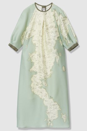 【アルアバイル/allureville】のMAPプリントバックリボンワンピース 人気、トレンドファッション・服の通販 founy(ファニー) ファッション Fashion レディースファッション Fashion for Women ワンピース Dresses チュニック Tunic Tops & Dresses 2026年 2026 おすすめ Recommended / Our Picks イタリア Italy チュニック Tunic, Long Top ヌーディ Nude, Nude Tone フロント Front, Front Design プリント Print, Printed Pattern リゾート Resort, Vacation Style ロング Long, Long-Length エレガント 上品 Elegant 夏 Summer 春 Spring S/S・春夏 SS, Spring/Summer, Warm Season |ID:prp329100004837679