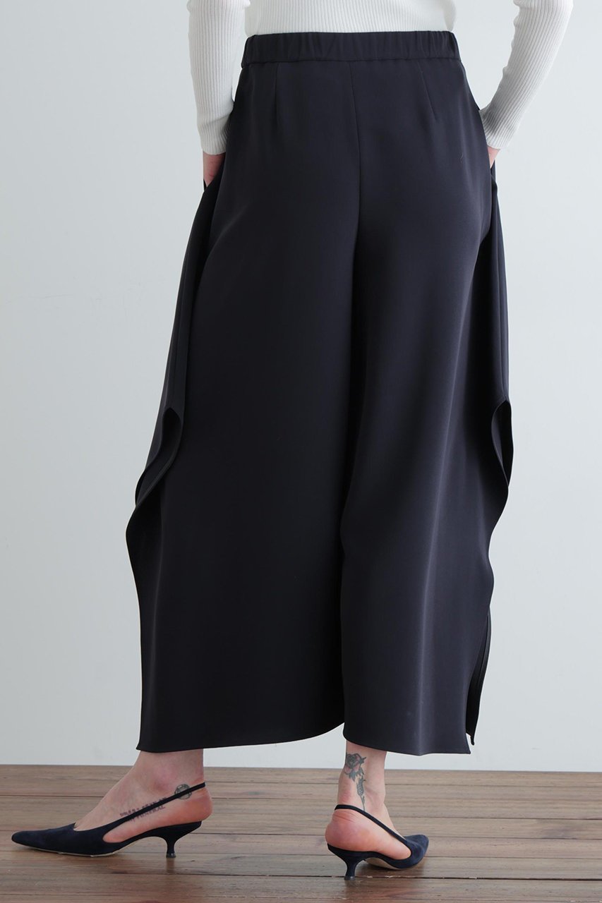 【ル フィル/LE PHIL】のダブルクロススクエアパンツ 人気、トレンドファッション・服の通販 founy(ファニー) 　ファッション　Fashion　レディースファッション　Fashion for Women　パンツ　Pants & Trousers　カットソー　Cut and Sewn Top　サテン　Satin, Glossy Fabric　スクエア　Square, Square Shape　スタンダード　Standard, Basic　バランス　Balance, Style Balance　フォルム　Silhouette, Form　フロント　Front, Front Design　おすすめ　Recommended / Our Picks　新作・新入荷　New Arrivals / New In　other-5|ID: prp329100004837700 ipo3291000000035247977