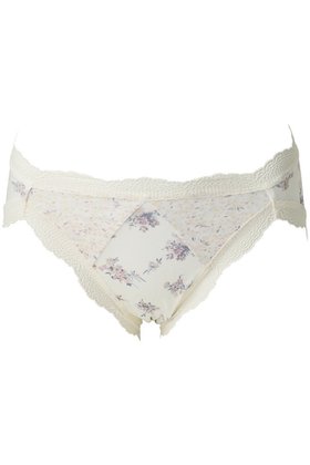 【キッドブルー/KID BLUE】 26ブリティッシュブーケショーツ人気、トレンドファッション・服の通販 founy(ファニー) ファッション Fashion レディースファッション Fashion for Women 下着・ランジェリー Lingerie & Intimates ショーツ・ランジェリー用ボトムス Panties / Briefs / Lingerie Bottoms 2026年 2026 ショーツ Shorts, Short Pants フィット Fit, Slim Fit ランジェリー Lingerie, Intimate Wear レース Lace, Lace Fabric 夏 Summer 春 Spring S/S・春夏 SS, Spring/Summer, Warm Season |ID:prp329100004837756