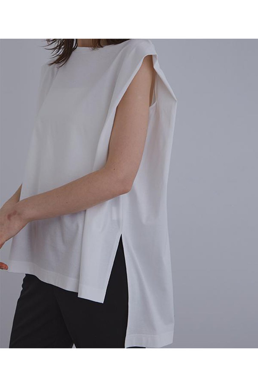 【ル フィル/LE PHIL】のシルキースムースノースリーブT 人気、トレンドファッション・服の通販 founy(ファニー) 　ファッション　Fashion　レディースファッション　Fashion for Women　トップス・カットソー　Cut & Sew Tops　キャミソール&ノースリーブ　Camisoles & Sleeveless Tops　シャツ・ブラウス・オフィスカジュアル　Elegant Blouses & Button-Ups　ロングTシャツ・Tシャツ　Longline T-Shirts & Tees　カットソー・ベーシックTシャツ　Cut-and-Sewn Tops / Stretch Tees & Basics　おすすめ　Recommended / Our Picks　カットソー　Cut and Sewn Top　キャミソール　Camisole, Spaghetti Strap Top　タンク　Tank Top, Sleeveless Top　ドレープ　Drape, Draping Fabric　フォルム　Silhouette, Form　other-7|ID: prp329100004837762 ipo3291000000035354647