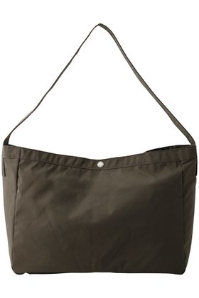 【ユニバーサルプロダクツ/UNIVERSAL PRODUCTS】の【UNISEX】NEWS BAG 人気、トレンドファッション・服の通販 founy(ファニー) ファッション Fashion レディースファッション Fashion for Women バッグ Bags 2026年 2026 ユニセックス Unisex, Genderless スクエア Square, Square Shape フォルム Silhouette, Form ワーク Workwear, Utility Style 夏 Summer 定番 Standard, Basic Item 旅行 Travel 春 Spring S/S・春夏 SS, Spring/Summer, Warm Season ビジネス 仕事 通勤 Business / Work / Commuting |ID:prp329100004838641