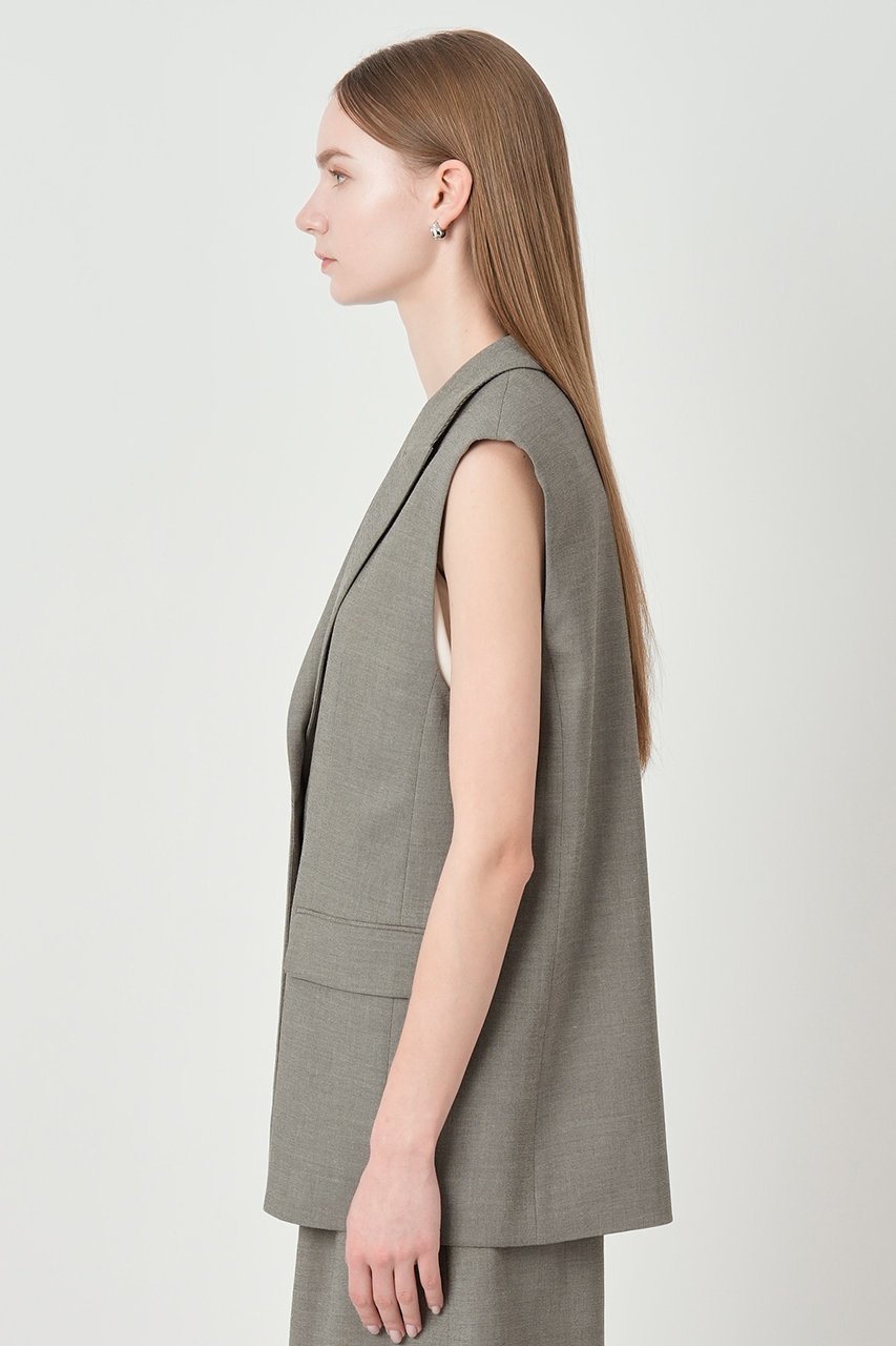 【アナイ/ANAYI】の【セットアップ対象商品】シャークスキンピークドラペルジレ 人気、トレンドファッション・服の通販 founy(ファニー) 　ファッション　Fashion　レディースファッション　Fashion for Women　アウター　Coat / Outerwear Collection　レディースジャケット・軽アウター　Jackets　2026年　2026　ジャケット　Jacket, Outerwear　セットアップ　Set-Up, Coordinated Outfit　フォルム　Silhouette, Form　ベスト　Vest, Waistcoat　エレガント 上品　Elegant　夏　Summer　春　Spring　S/S・春夏　SS, Spring/Summer, Warm Season　other-5|ID: prp329100004838692 ipo3291000000036188785