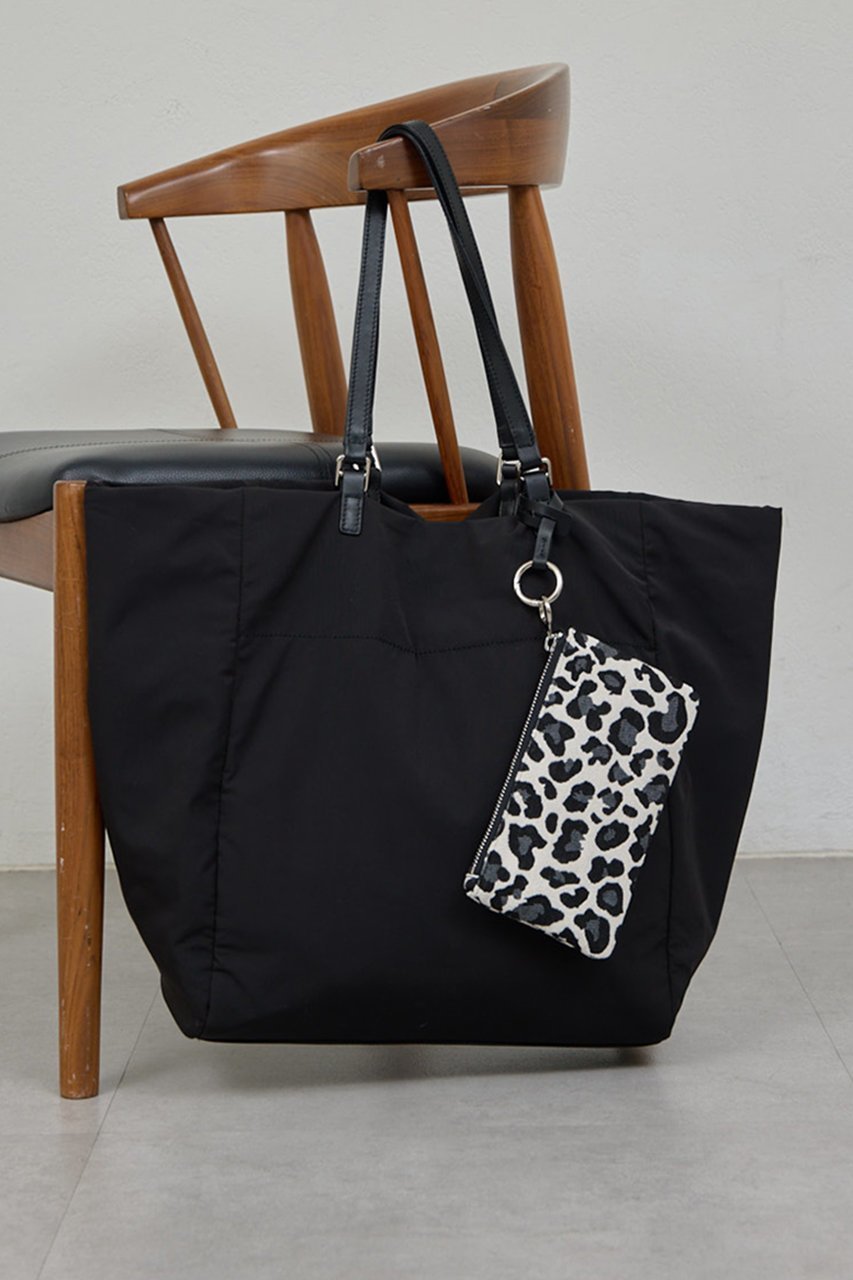 【ガリャルダガランテ/GALLARDAGALANTE】の【WEB限定】【2.718】ダブルハンドルトート インテリア・キッズ・メンズ・レディースファッション・服の通販 founy(ファニー) 　ファッション　Fashion　レディースファッション　Fashion for Women　バッグ　Bags　2026年　2026　シンプル　Simple, Minimal　ポケット　Pocket, Pocket Detail　ポーチ　Pouch, Small Case　レオパード　Leopard, Animal Print　夏　Summer　春　Spring　S/S・春夏　SS, Spring/Summer, Warm Season　ブラック2|ID: prp329100004838706 ipo3291000000035259562