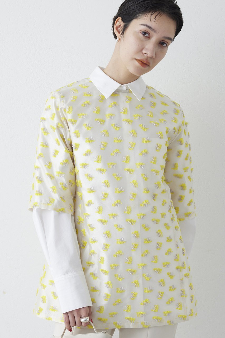 【ウィムガゼット/Whim Gazette】の【THE PAUSE】フラワージャガードブラウス インテリア・キッズ・メンズ・レディースファッション・服の通販 founy(ファニー) 　ファッション　Fashion　レディースファッション　Fashion for Women　トップス・カットソー　Cut & Sew Tops　シャツ・ブラウス・オフィスカジュアル　Elegant Blouses & Button-Ups　2026年　2026　イエロー　Yellow　オーガンジー　Organza Fabric　シアー　Sheer, See-Through　シェイプ　Shape, Slim Fit　ショート　Short, Short Length　シンプル　Simple, Minimal　ジャカード／ジャガード　Jacquard, Woven Pattern　スリーブ　Sleeve, Long Sleeve / Short Sleeve　フラワー　Flower, Floral　ボトム　Bottoms, Lower Wear　夏　Summer　春　Spring　S/S・春夏　SS, Spring/Summer, Warm Season　イエロー|ID: prp329100004838777 ipo3291000000035260414