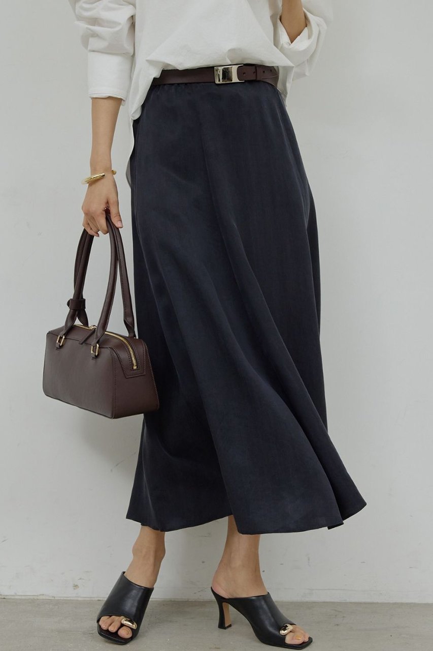 【ガリャルダガランテ/GALLARDAGALANTE】の【セットアップ対応】キュプラフレアスカート インテリア・キッズ・メンズ・レディースファッション・服の通販 founy(ファニー) 　ファッション　Fashion　レディースファッション　Fashion for Women　セットアップ　Matching Sets　スカート・ミニ/ミディ/マキシ　Skirts / Mini, Midi & Maxi Skirts　スカート　Skirts　Aライン・フレアスカート　A-Line & Flared Skirts　ロングスカート　Long Skirts / Maxi & Midi Skirts　2026年　2026　おすすめ　Recommended / Our Picks　エレガント 上品　Elegant　セットアップ　Set-Up, Coordinated Outfit　フレア　Flare, Flared　ロング　Long, Long-Length　夏　Summer　春　Spring　S/S・春夏　SS, Spring/Summer, Warm Season　ネイビー|ID: prp329100004838782 ipo3291000000035260466