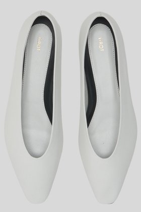 【イロット/IIROT】のカバーフラットシューズ 人気、トレンドファッション・服の通販 founy(ファニー) ファッション Fashion レディースファッション Fashion for Women 2026年 2026 シューズ Shoes, Footwear シンプル Simple, Minimal フィット Fit, Slim Fit フラット Flat, Flat Shoes モダン Modern, Contemporary ライニング Inner Lining, Inner Fabric, Lined 夏 Summer 春 Spring S/S・春夏 SS, Spring/Summer, Warm Season |ID:prp329100004840556