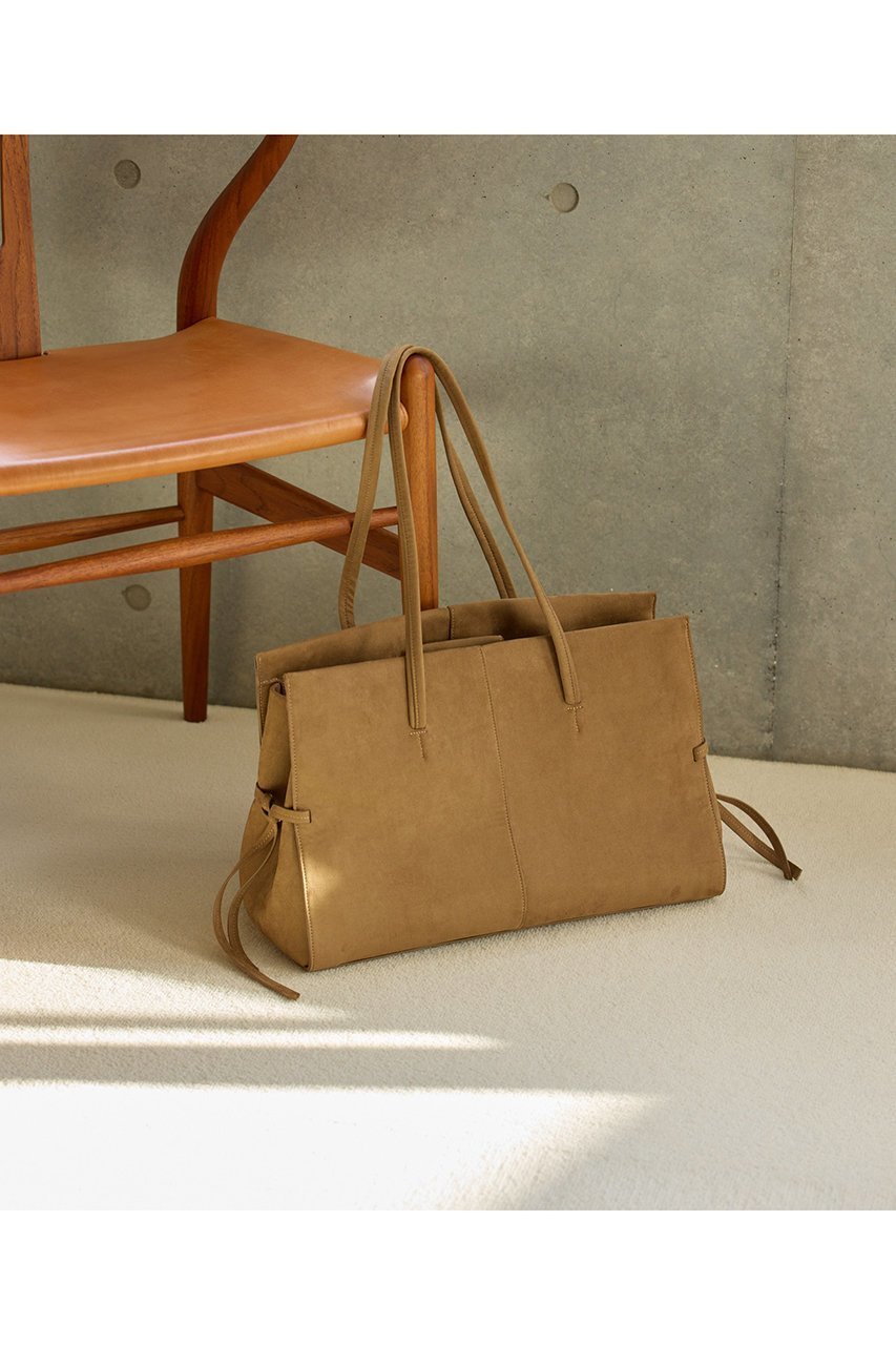 【ウィムガゼット/Whim Gazette】の【THE PAUSE】フェイクレザーボストン インテリア・キッズ・メンズ・レディースファッション・服の通販 founy(ファニー) 　ファッション　Fashion　レディースファッション　Fashion for Women　2026年　2026　グラデーション　Gradient, Ombre　フェイクレザー　Faux Leather, PU Leather　ボストンバッグ　Boston Bag, Retro Bag　マグネット　Magnet, Magnetic Closure　リボン　Ribbon, Bow　ワーク　Workwear, Utility Style　ヴィンテージ　Vintage Style　エレガント 上品　Elegant　夏　Summer　春　Spring　S/S・春夏　SS, Spring/Summer, Warm Season　ビジネス 仕事 通勤　Business / Work / Commuting　ベージュ|ID: prp329100004840569 ipo3291000000036030965