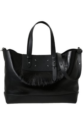 【メゾン マルジェラ/MAISON MARGIELA】 【UNISEX】SHOPPING HORIZONTAL トートバッグ ミディアム人気、トレンドファッション・服の通販 founy(ファニー) ファッション Fashion レディースファッション Fashion for Women バッグ Bags 2026年 2026 ユニセックス Unisex, Genderless スマート Smart, Elegant ラップ Wrap, Wrap Design 夏 Summer 春 Spring S/S・春夏 SS, Spring/Summer, Warm Season |ID:prp329100004843161