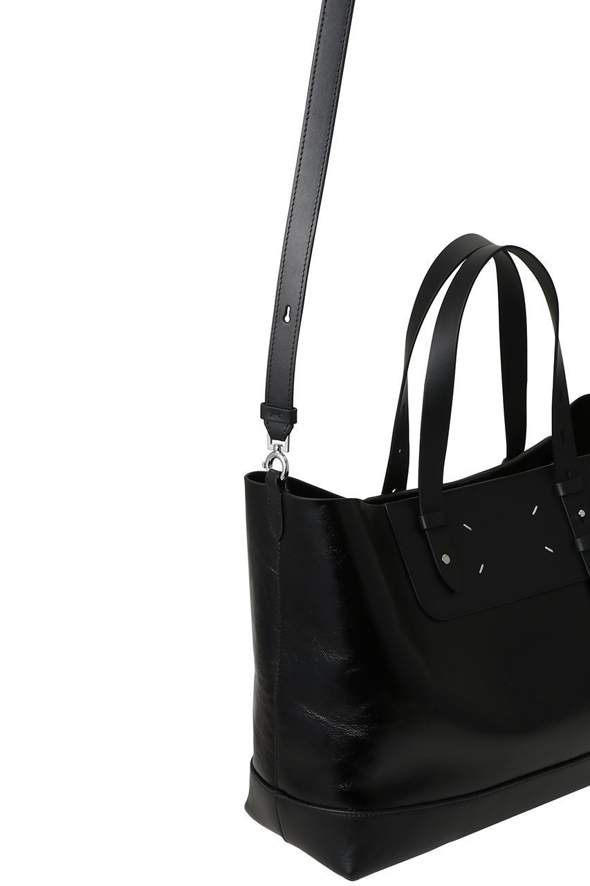 【メゾン マルジェラ/MAISON MARGIELA】の【UNISEX】SHOPPING HORIZONTAL トートバッグ ミディアム 人気、トレンドファッション・服の通販 founy(ファニー) 　ファッション　Fashion　レディースファッション　Fashion for Women　バッグ　Bags　2026年　2026　ユニセックス　Unisex, Genderless　スマート　Smart, Elegant　ラップ　Wrap, Wrap Design　夏　Summer　春　Spring　S/S・春夏　SS, Spring/Summer, Warm Season　other-4|ID: prp329100004843161 ipo3291000000035818884