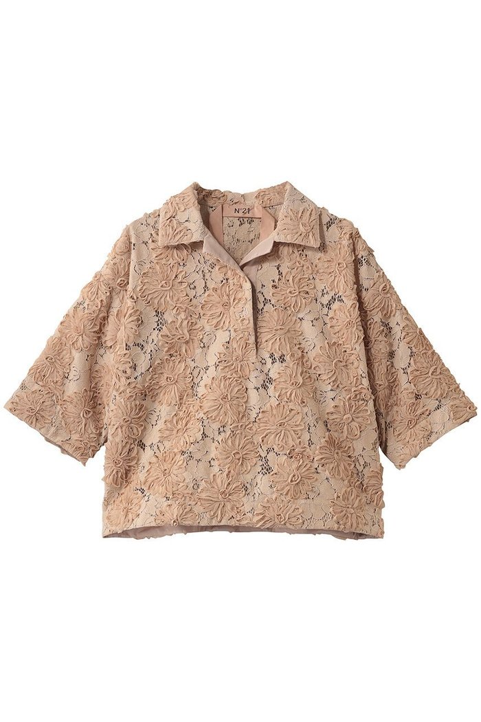 【ヌメロ ヴェントゥーノ/N°21】のフラワーデザインブラウス インテリア・キッズ・メンズ・レディースファッション・服の通販 founy(ファニー) https://founy.com/ ファッション Fashion レディースファッション Fashion for Women トップス・カットソー Cut & Sew Tops シャツ・ブラウス・オフィスカジュアル Elegant Blouses & Button-Ups ポロシャツ・きれいめカジュアル Smart-Casual Polo Tops 2026年 2026 スポーティ Sporty, Casual Athletic スリーブ Sleeve, Long Sleeve / Short Sleeve フォルム Silhouette, Form フラワー Flower, Floral ポロシャツ Polo Shirt, Collared Tee ワイド Wide, Wide Fit 夏 Summer 春 Spring S/S・春夏 SS, Spring/Summer, Warm Season |ID: prp329100004843165 ipo3291000000035818910