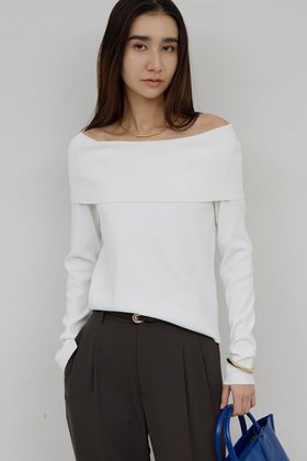 【ガリャルダガランテ/GALLARDAGALANTE】 オフショルニット人気、トレンドファッション・服の通販 founy(ファニー) ファッション Fashion レディースファッション Fashion for Women トップス・カットソー Cut & Sew Tops ニット Knit Tops & Sweaters カジュアルプルオーバー・ニットトップス Pullovers & Knit Tops / Casual Pullovers 2026年 2026 エレガント 上品 Elegant シンプル Simple, Minimal スリット Slit, Slit Detail バランス Balance, Style Balance ワイド Wide, Wide Fit 今季 This Season, Current Season 夏 Summer 春 Spring S/S・春夏 SS, Spring/Summer, Warm Season |ID:prp329100004843198