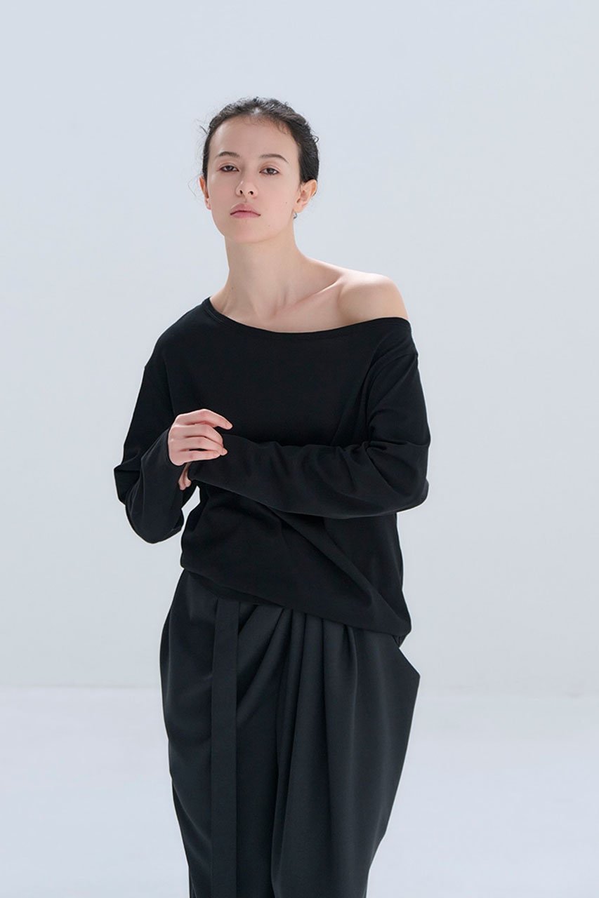 【スタニングルアー/STUNNING LURE】のオフショルダープルオーバー 人気、トレンドファッション・服の通販 founy(ファニー) 　ファッション　Fashion　レディースファッション　Fashion for Women　トップス・カットソー　Cut & Sew Tops　シャツ・ブラウス・オフィスカジュアル　Elegant Blouses & Button-Ups　カジュアルプルオーバー・ニットトップス　Pullovers & Knit Tops / Casual Pullovers　2026年　2026　なめらか　Smooth, Silky Texture　シンプル　Simple, Minimal　スリーブ　Sleeve, Long Sleeve / Short Sleeve　ロング　Long, Long-Length　エレガント 上品　Elegant　夏　Summer　春　Spring　S/S・春夏　SS, Spring/Summer, Warm Season　other-6|ID: prp329100004845474 ipo3291000000035335056