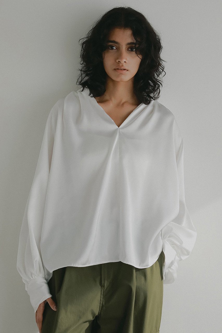 【ハー/HER.】の【1/29 12:00販売開始】ギャザーサテンブラウス 人気、トレンドファッション・服の通販 founy(ファニー) 　ファッション　Fashion　レディースファッション　Fashion for Women　トップス・カットソー　Cut & Sew Tops　シャツ・ブラウス・オフィスカジュアル　Elegant Blouses & Button-Ups　サテン　Satin, Glossy Fabric　スリーブ　Sleeve, Long Sleeve / Short Sleeve　フロント　Front, Front Design　ロング　Long, Long-Length　エレガント 上品　Elegant　新作・新入荷　New Arrivals / New In　other-5|ID: prp329100004845484 ipo3291000000035335126