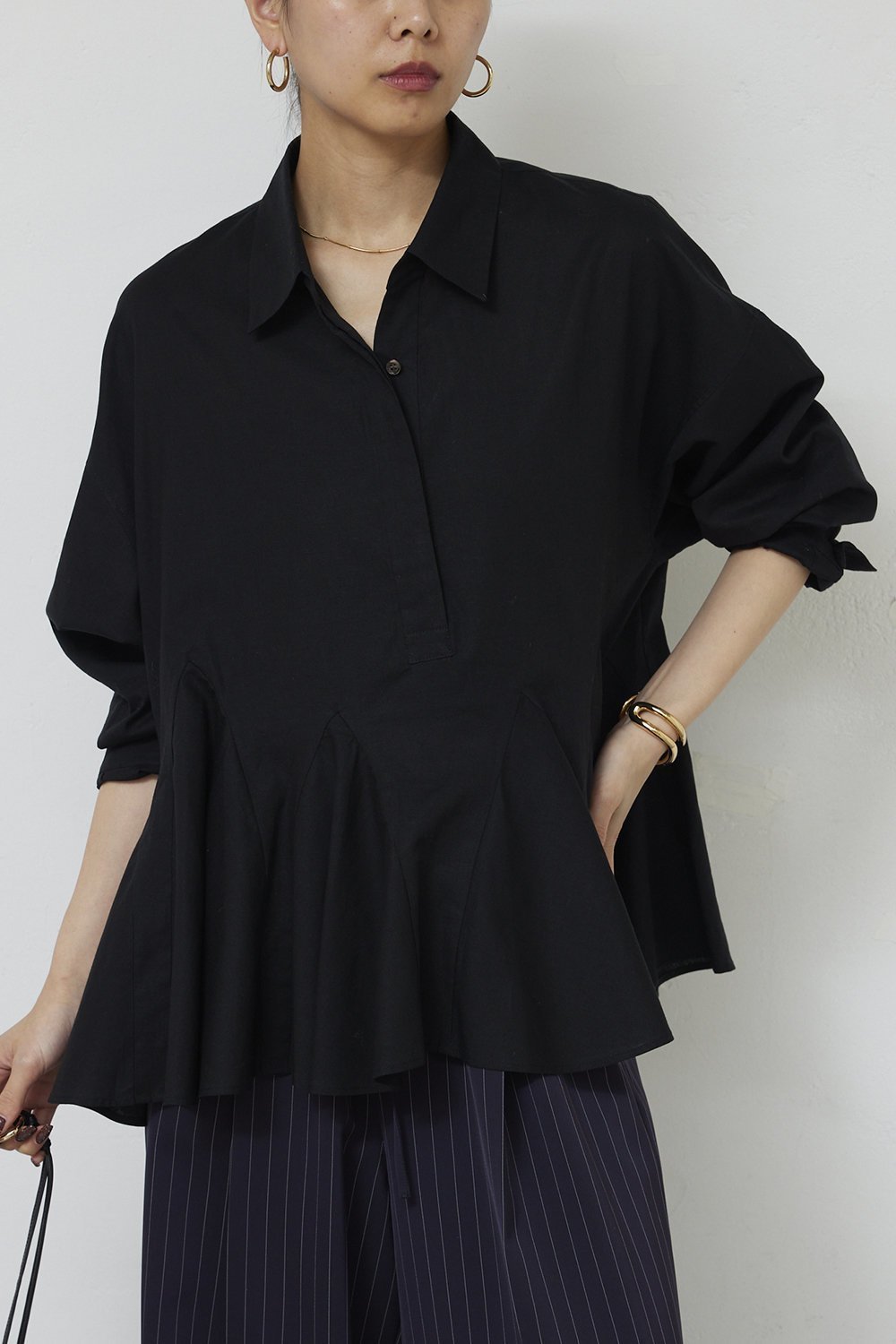 【ガリャルダガランテ/GALLARDAGALANTE】のフレアブラウス 人気、トレンドファッション・服の通販 founy(ファニー) ファッション Fashion レディースファッション Fashion for Women トップス・カットソー Cut & Sew Tops シャツ・ブラウス・オフィスカジュアル Elegant Blouses & Button-Ups 2026年 2026 スリーブ Sleeve, Long Sleeve / Short Sleeve デニム Denim, Jeans Material フレア Flare, Flared ボトム Bottoms, Lower Wear ロング Long, Long-Length エレガント 上品 Elegant 夏 Summer 春 Spring S/S・春夏 SS, Spring/Summer, Warm Season other-1|ID: prp329100004847121 ipo3291000000035398223