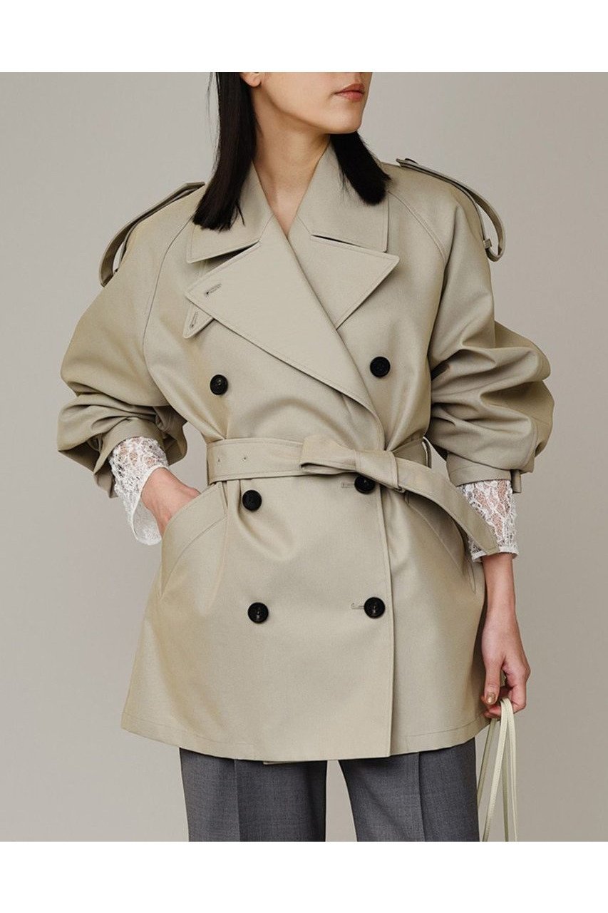 【カオス/Chaos】のルートントレンチコート インテリア・キッズ・メンズ・レディースファッション・服の通販 founy(ファニー) 　ファッション　Fashion　レディースファッション　Fashion for Women　アウター　Coat / Outerwear Collection　コート・ロングコート・ピーコート　Long Coats, Peacoats & More　トレンチコート / 春秋の定番アウター　Trench Coats　アクリル　Acrylic Material　春　Spring　コンパクト　Compact, Small Size　コーティング　Coating, Coated Finish　シャンブレー　Chambray, Denim-Like Fabric　ショート　Short, Short Length　ツイル　Twist, Twisted Detail　トレンチ　Trench, Trench Coat　フィット　Fit, Slim Fit　防寒　Cold Protection, Winter-Ready　ロング　Long, Long-Length　S/S・春夏　SS, Spring/Summer, Warm Season　夏　Summer　2026年　2026　グレージュ|ID: prp329100004847143 ipo3291000000035852299