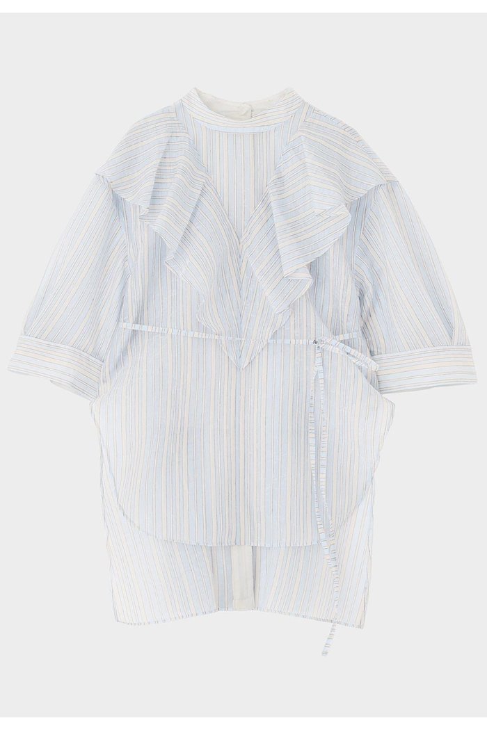 【ル フィル/LE PHIL】のストライプラッフルブラウス インテリア・キッズ・メンズ・レディースファッション・服の通販 founy(ファニー) https://founy.com/ ファッション Fashion レディースファッション Fashion for Women トップス・カットソー Cut & Sew Tops シャツ・ブラウス・オフィスカジュアル Elegant Blouses & Button-Ups 春 Spring カッティング Cutting Detail シアー Sheer, See-Through ショート Short, Short Length ジャカード／ジャガード Jacquard, Woven Pattern ストライプ Stripe, Striped Pattern スリーブ Sleeve, Long Sleeve / Short Sleeve ビッグ Big, Oversized ラッフル Ruffle, Frill S/S・春夏 SS, Spring/Summer, Warm Season 夏 Summer 2026年 2026 |ID: prp329100004847241 ipo3291000000035922155