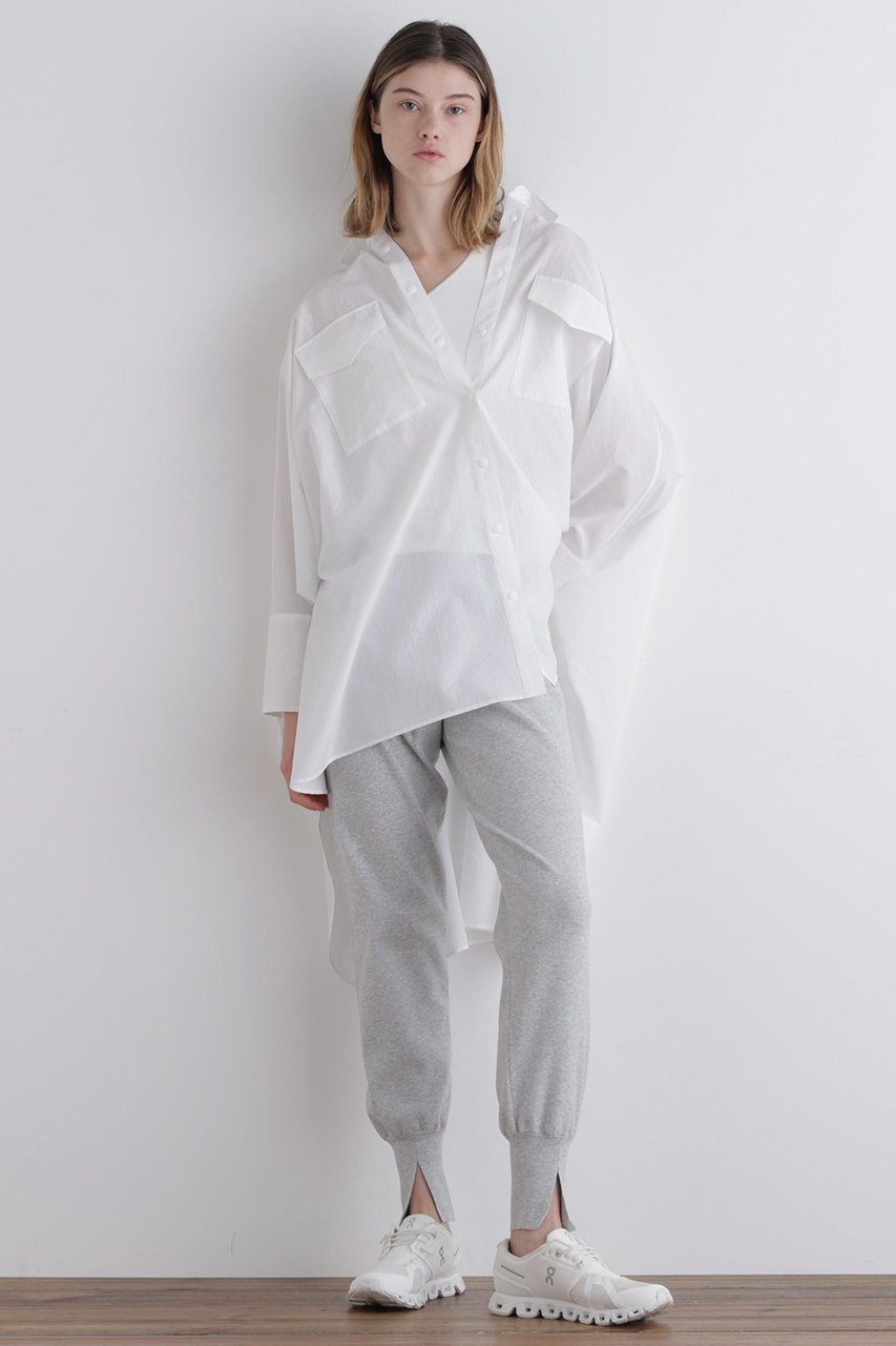 【ル フィル/LE PHIL】の《LE PHIL SPORTS》クールドットオーバーブラウス 人気、トレンドファッション・服の通販 founy(ファニー) 　ファッション　Fashion　レディースファッション　Fashion for Women　トップス・カットソー　Cut & Sew Tops　シャツ・ブラウス・オフィスカジュアル　Elegant Blouses & Button-Ups　インナー　Innerwear　シンプル　Simple, Minimal　スタンダード　Standard, Basic　スリーブ　Sleeve, Long Sleeve / Short Sleeve　ドット　Polka Dot, Dot Pattern　ドレープ　Drape, Draping Fabric　バランス　Balance, Style Balance　フロント　Front, Front Design　ポケット　Pocket, Pocket Detail　ラウンド　Round, Round Neck　リラックス　Relax, Relaxed Fit　ロング　Long, Long-Length　半袖　Short Sleeve, Half Sleeve　新作・新入荷　New Arrivals / New In　other-3|ID: prp329100004847242 ipo3291000000035404057