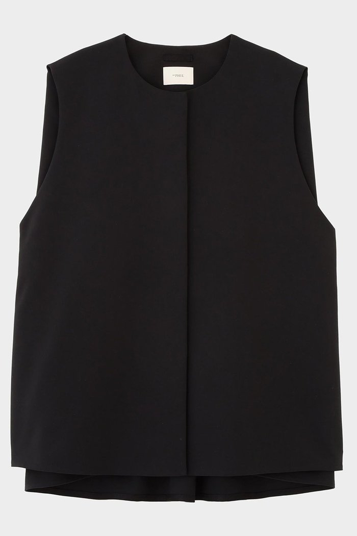 【ル フィル/LE PHIL】のコンパクトダブルクロスジレ インテリア・キッズ・メンズ・レディースファッション・服の通販 founy(ファニー) https://founy.com/ ファッション Fashion レディースファッション Fashion for Women アウター Coat / Outerwear Collection レディースジャケット・軽アウター Jackets 2026年 2026 ジャケット Jacket, Outerwear スタンダード Standard, Basic ダブル Double, Double-Breasted バランス Balance, Style Balance フォルム Silhouette, Form フロント Front, Front Design ベスト Vest, Waistcoat 夏 Summer 春 Spring S/S・春夏 SS, Spring/Summer, Warm Season |ID: prp329100004847253 ipo3291000000035404131