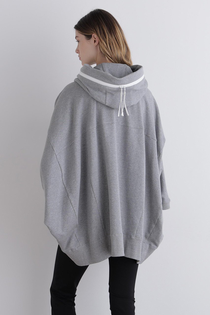 【ル フィル/LE PHIL】の《LE PHIL SPORTS》ミニ裏毛ポンチョ 人気、トレンドファッション・服の通販 founy(ファニー) 　ファッション　Fashion　レディースファッション　Fashion for Women　アウター　Coat / Outerwear Collection　ポンチョ・ケープコート　Ponchos & Capes　トップス・カットソー　Cut & Sew Tops　シャツ・ブラウス・オフィスカジュアル　Elegant Blouses & Button-Ups　ロングTシャツ・Tシャツ　Longline T-Shirts & Tees　カットソー・ベーシックTシャツ　Cut-and-Sewn Tops / Stretch Tees & Basics　2026年　2026　シンプル　Simple, Minimal　スポーツ　Sports, Activewear　スポーティ　Sporty, Casual Athletic　スリーブ　Sleeve, Long Sleeve / Short Sleeve　ビッグ　Big, Oversized　ポンチョ　Poncho, Cape Style　メッシュ　Mesh, Net Fabric　リラックス　Relax, Relaxed Fit　ロング　Long, Long-Length　夏　Summer　春　Spring　S/S・春夏　SS, Spring/Summer, Warm Season　other-5|ID: prp329100004847275 ipo3291000000035404297