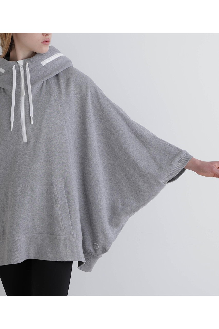 【ル フィル/LE PHIL】の《LE PHIL SPORTS》ミニ裏毛ポンチョ 人気、トレンドファッション・服の通販 founy(ファニー) 　ファッション　Fashion　レディースファッション　Fashion for Women　アウター　Coat / Outerwear Collection　ポンチョ・ケープコート　Ponchos & Capes　トップス・カットソー　Cut & Sew Tops　シャツ・ブラウス・オフィスカジュアル　Elegant Blouses & Button-Ups　ロングTシャツ・Tシャツ　Longline T-Shirts & Tees　カットソー・ベーシックTシャツ　Cut-and-Sewn Tops / Stretch Tees & Basics　2026年　2026　シンプル　Simple, Minimal　スポーツ　Sports, Activewear　スポーティ　Sporty, Casual Athletic　スリーブ　Sleeve, Long Sleeve / Short Sleeve　ビッグ　Big, Oversized　ポンチョ　Poncho, Cape Style　メッシュ　Mesh, Net Fabric　リラックス　Relax, Relaxed Fit　ロング　Long, Long-Length　夏　Summer　春　Spring　S/S・春夏　SS, Spring/Summer, Warm Season　other-7|ID: prp329100004847275 ipo3291000000035404299