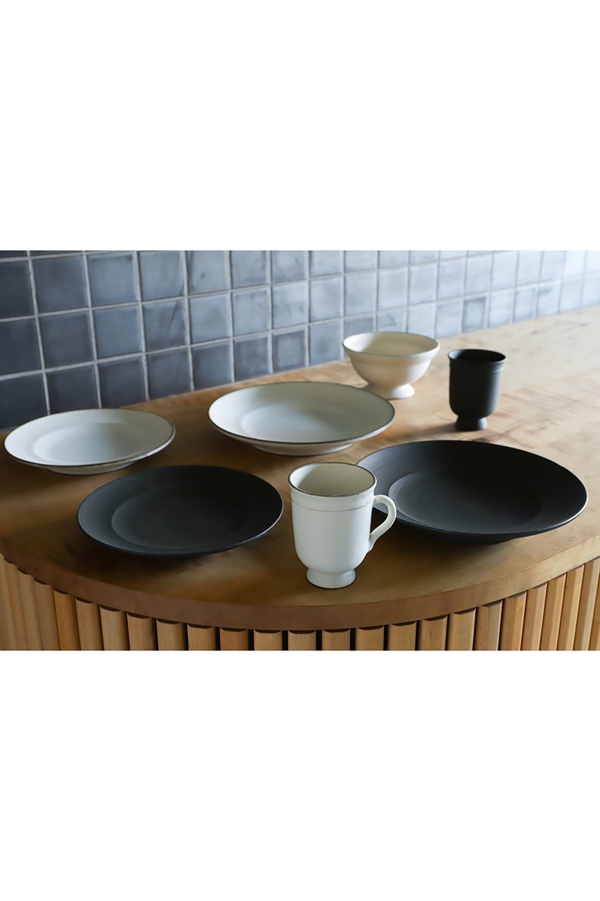 【ミシンポタリークリエーション/MISHIM POTTERY CREATION / GOODS】のCalm リム プレート M 人気、トレンドファッション・服の通販 founy(ファニー) 　おすすめ　Recommended / Our Picks　ギフト プレゼント　Gift / Present　クラシカル　Classical, Vintage-Inspired　テーブル　Table, Dining Table　フォルム　Silhouette, Form　プレート　Plate, Dish　新作・新入荷　New Arrivals / New In　ホーム・キャンプ・アウトドア・お取り寄せ　Home Living / Home & Lifestyle / Camping Gear / Outdoor Camping　キッチン・ダイニング　Kitchen & Dining Essentials. Stylish & Functional Tableware　キッチン家電・キッチン用品　Kitchen Appliances & Tools　other-7|ID: prp329100004847744 ipo3291000000035420327