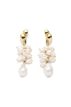 【アドーア/ADORE】 パールピアス人気、トレンドファッション・服の通販 founy(ファニー) ファッション Fashion レディースファッション Fashion for Women ジュエリー Jewelry ファッションリング Fashion Rings イヤリング・フープ・ドロップタイプ Hoop, Drop & Clip Earrings イヤリング Earrings インド Indian Textile ジュエリー Jewelry, Accessories パール Pearl, Pearl Accent フォルム Silhouette, Form |ID:prp329100004847954