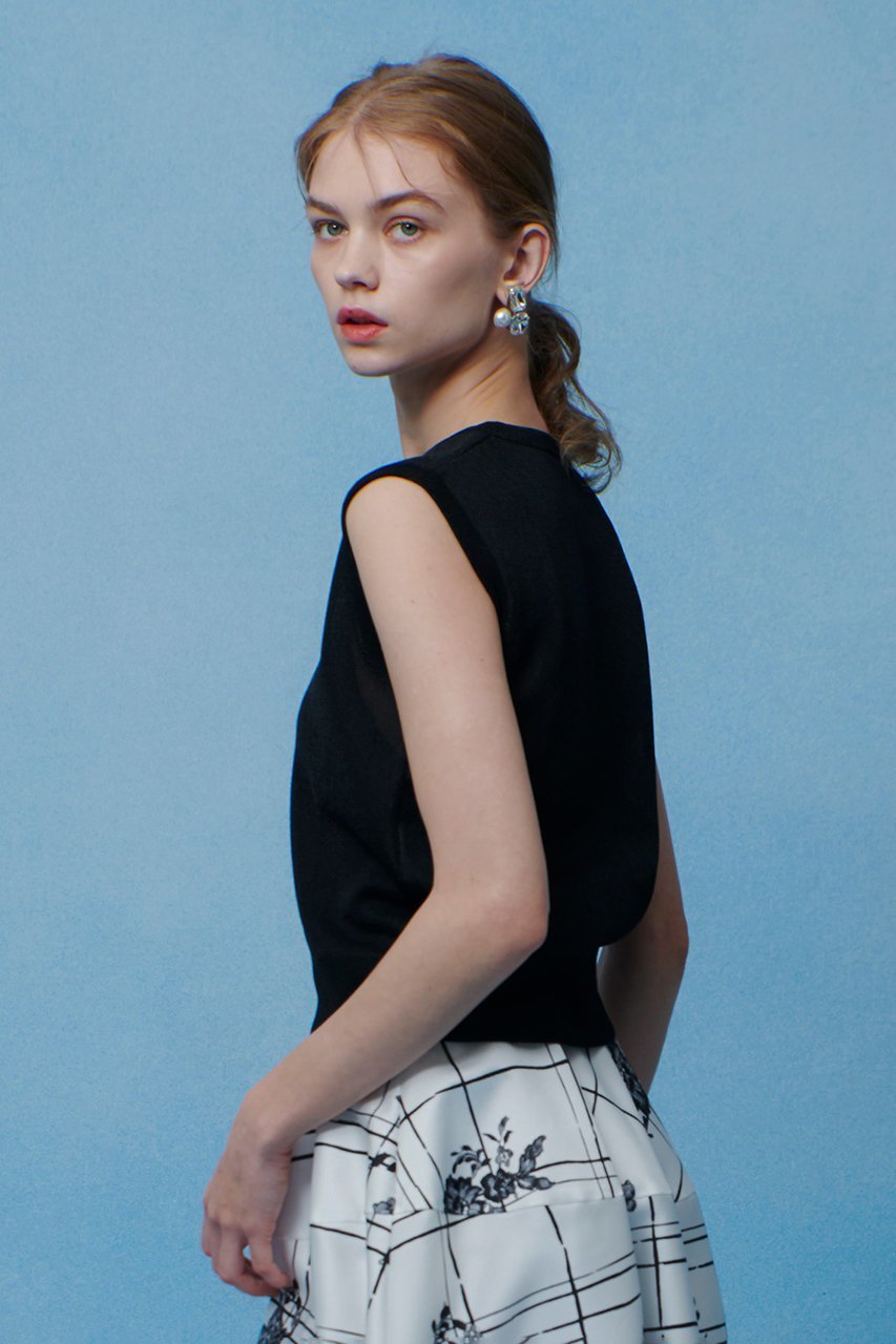 【アルアバイル/allureville】の【LOULOU WILLOUGHBY】シアージャガードプルオーバー 人気、トレンドファッション・服の通販 founy(ファニー) ファッション Fashion レディースファッション Fashion for Women トップス・カットソー Cut & Sew Tops ニット Knit Tops & Sweaters カジュアルプルオーバー・ニットトップス Pullovers & Knit Tops / Casual Pullovers 2026年 2026 おすすめ Recommended / Our Picks アンサンブル Ensemble Set カーディガン Cardigan, Knitwear コンパクト Compact, Small Size ジャカード/ジャガード Jacquard, Woven Pattern フィット Fit, Slim Fit ベーシック Basic, Essential エレガント 上品 Elegant 夏 Summer 春 Spring S/S・春夏 SS, Spring/Summer, Warm Season other-7|ID: prp329100004847988 ipo3291000000035430311