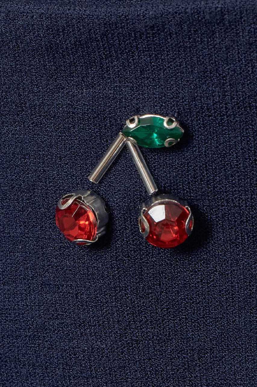 【アルアバイル/allureville】の【LOULOU WILLOUGHBY】CHERRY ビジューポロ 人気、トレンドファッション・服の通販 founy(ファニー) ファッション Fashion レディースファッション Fashion for Women トップス・カットソー Cut & Sew Tops ニット Knit Tops & Sweaters カジュアルプルオーバー・ニットトップス Pullovers & Knit Tops / Casual Pullovers 2026年 2026 ストーン Stone, Gem-Like スポーツ Sports, Activewear スポーティ Sporty, Casual Athletic チェリー Cherry, Cherry Pattern ボトム Bottoms, Lower Wear モチーフ Motif, Design Theme ワイド Wide, Wide Fit エレガント 上品 Elegant 夏 Summer 春 Spring S/S・春夏 SS, Spring/Summer, Warm Season other-6|ID: prp329100004847990 ipo3291000000035430367