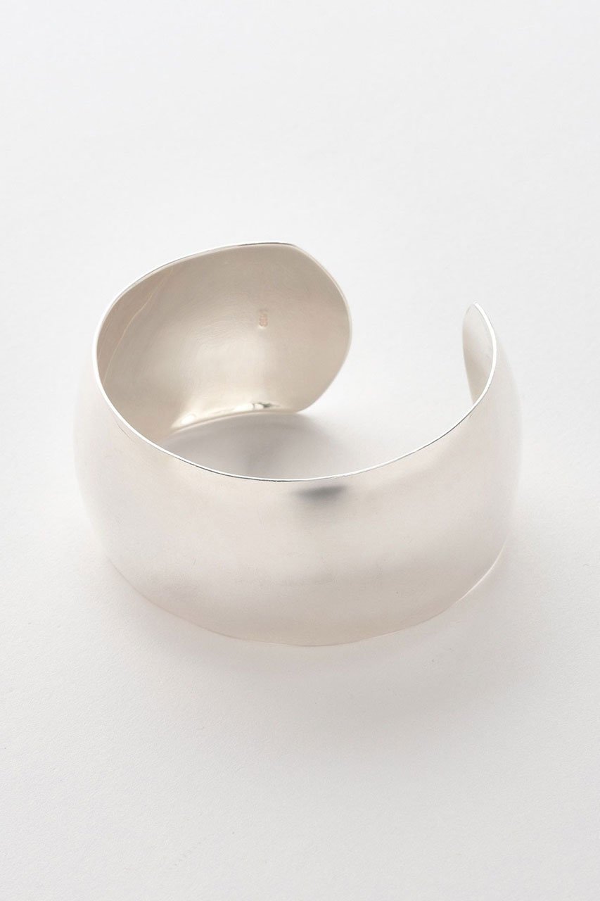 【カレンソロジー/Curensology】の〈CSG〉シルバーワイドバングル 人気、トレンドファッション・服の通販 founy(ファニー) 　ファッション　Fashion　レディースファッション　Fashion for Women　ジュエリー　Jewelry　チェーン＆カフブレスレット　Cuff & Chain Bracelets　バングル・カフブレスレット　Bangles & Cuff Bracelets　2026年　2026　おすすめ　Recommended / Our Picks　アクセサリー　Fashion Accessories　シルバー　Silver, Metallic Silver　シンプル　Simple, Minimal　スタイリッシュ　Stylish, Fashionable　バングル　Bangle, Bracelet　人気　Popular, Best Seller　夏　Summer　春　Spring　S/S・春夏　SS, Spring/Summer, Warm Season　other-3|ID: prp329100004848423 ipo3291000000035443929