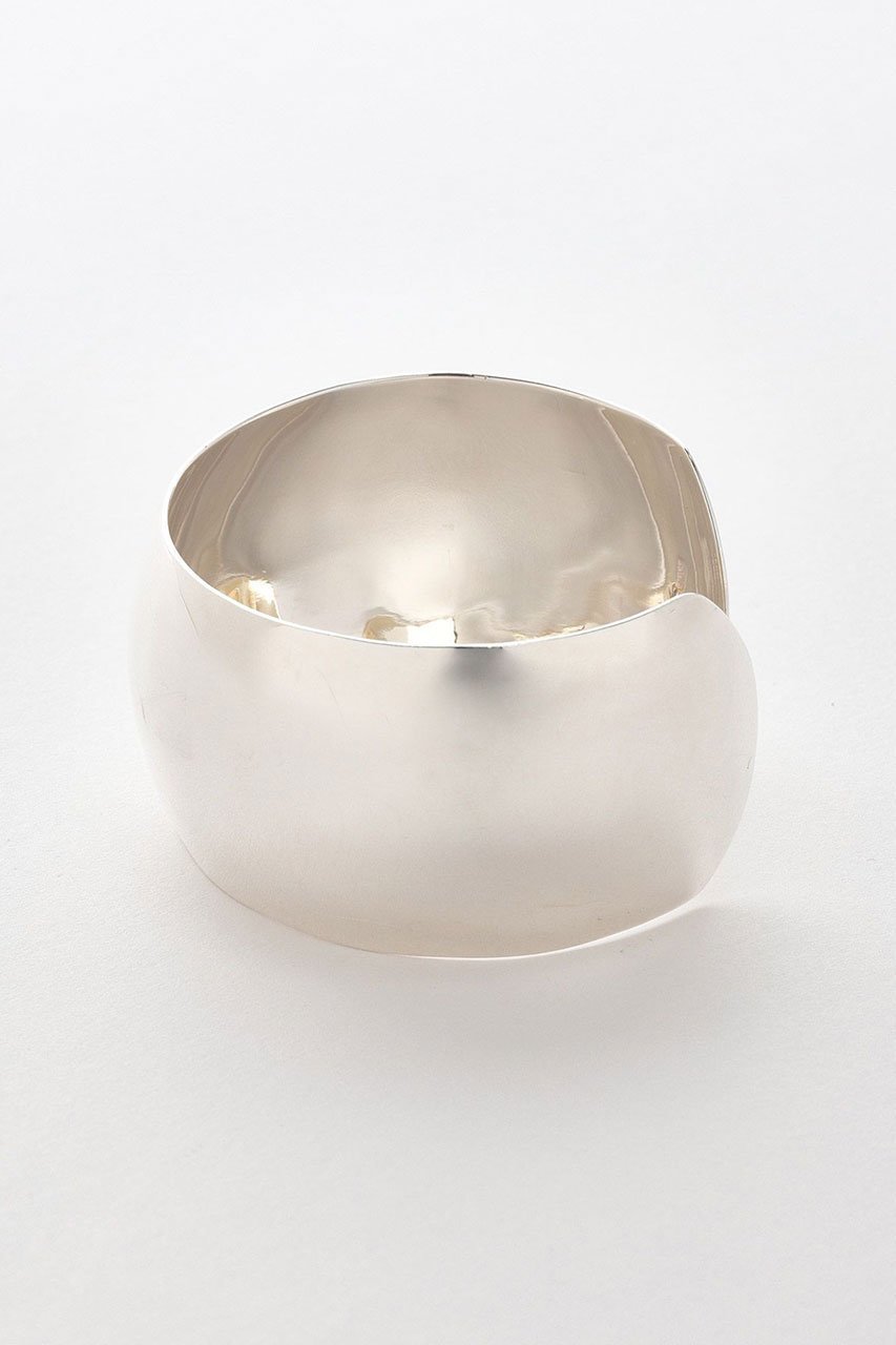 【カレンソロジー/Curensology】の〈CSG〉シルバーワイドバングル 人気、トレンドファッション・服の通販 founy(ファニー) 　ファッション　Fashion　レディースファッション　Fashion for Women　ジュエリー　Jewelry　チェーン＆カフブレスレット　Cuff & Chain Bracelets　バングル・カフブレスレット　Bangles & Cuff Bracelets　2026年　2026　おすすめ　Recommended / Our Picks　アクセサリー　Fashion Accessories　シルバー　Silver, Metallic Silver　シンプル　Simple, Minimal　スタイリッシュ　Stylish, Fashionable　バングル　Bangle, Bracelet　人気　Popular, Best Seller　夏　Summer　春　Spring　S/S・春夏　SS, Spring/Summer, Warm Season　other-6|ID: prp329100004848423 ipo3291000000035443932