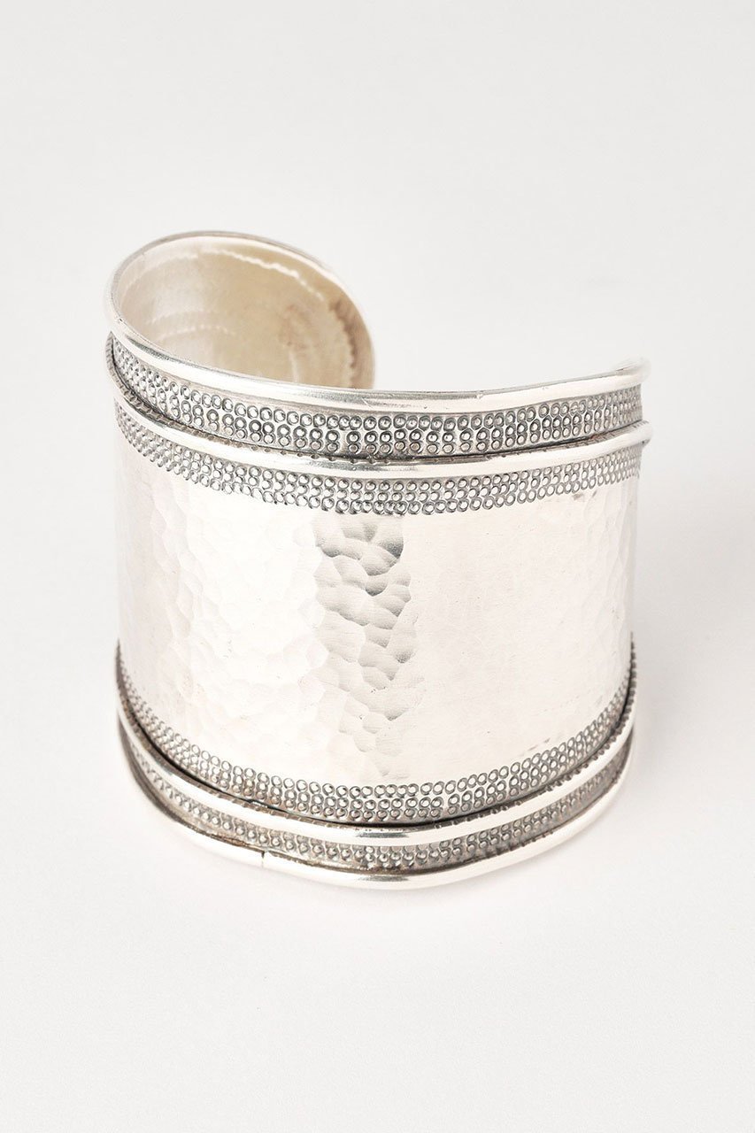 【カレンソロジー/Curensology】の〈CSG〉シルバーカレンバングル 人気、トレンドファッション・服の通販 founy(ファニー) ファッション Fashion レディースファッション Fashion for Women ジュエリー Jewelry チェーン&カフブレスレット Cuff & Chain Bracelets バングル・カフブレスレット Bangles & Cuff Bracelets 2026年 2026 おすすめ Recommended / Our Picks アクセサリー Fashion Accessories シルバー Silver, Metallic Silver シンプル Simple, Minimal バングル Bangle, Bracelet 夏 Summer 春 Spring S/S・春夏 SS, Spring/Summer, Warm Season other-3|ID: prp329100004848428 ipo3291000000035443966