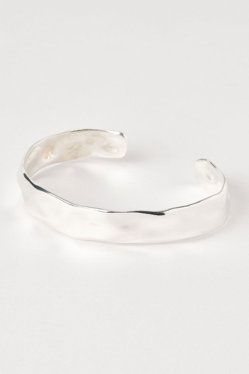 【カレンソロジー/Curensology】の〈CSG〉シルバーニュアンスバングル 人気、トレンドファッション・服の通販 founy(ファニー) ファッション Fashion レディースファッション Fashion for Women ジュエリー Jewelry チェーン&カフブレスレット Cuff & Chain Bracelets バングル・カフブレスレット Bangles & Cuff Bracelets 2026年 2026 おすすめ Recommended / Our Picks アクセサリー Fashion Accessories シルバー Silver, Metallic Silver シンプル Simple, Minimal スタイリッシュ Stylish, Fashionable トレンド Trend, Trending Now バングル Bangle, Bracelet 夏 Summer 春 Spring S/S・春夏 SS, Spring/Summer, Warm Season other-3|ID: prp329100004848429 ipo3291000000035443977