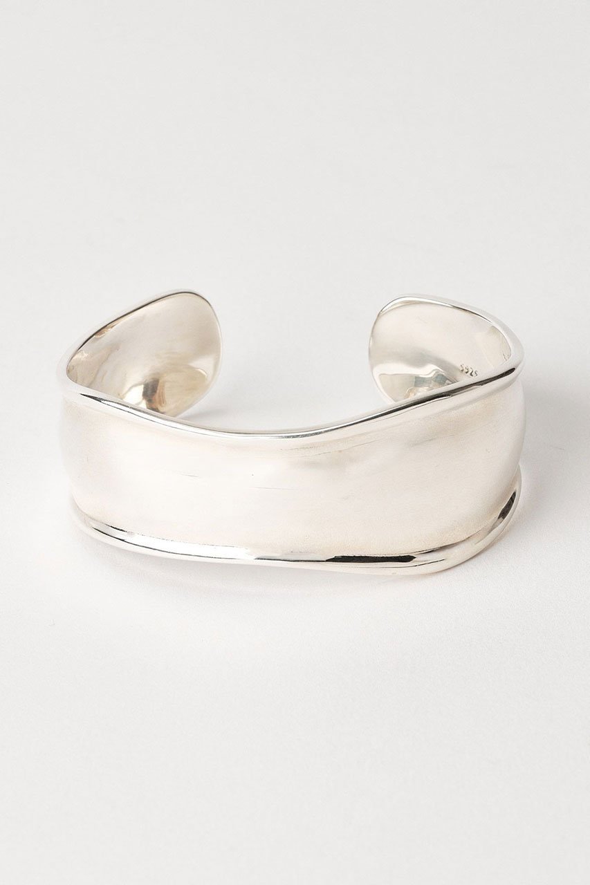 【カレンソロジー/Curensology】の〈CSG〉シルバーカーブバングル 人気、トレンドファッション・服の通販 founy(ファニー) 　ファッション　Fashion　レディースファッション　Fashion for Women　ジュエリー　Jewelry　チェーン＆カフブレスレット　Cuff & Chain Bracelets　バングル・カフブレスレット　Bangles & Cuff Bracelets　2026年　2026　おすすめ　Recommended / Our Picks　アクセサリー　Fashion Accessories　シルバー　Silver, Metallic Silver　シンプル　Simple, Minimal　スタイリッシュ　Stylish, Fashionable　トレンド　Trend, Trending Now　バングル　Bangle, Bracelet　人気　Popular, Best Seller　今季　This Season, Current Season　夏　Summer　春　Spring　S/S・春夏　SS, Spring/Summer, Warm Season　other-5|ID: prp329100004848430 ipo3291000000035443991