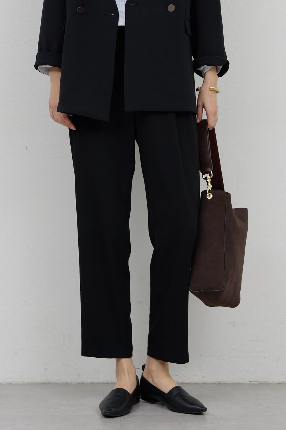 【ガリャルダガランテ/GALLARDAGALANTE】のライトジャージーテーパードパンツ インテリア・キッズ・メンズ・レディースファッション・服の通販 founy(ファニー) 　ファッション　Fashion　レディースファッション　Fashion for Women　パンツ　Pants & Trousers　2026年　2026　夏　Summer　定番　Standard, Basic Item　春　Spring　S/S・春夏　SS, Spring/Summer, Warm Season　ブラック|ID: prp329100004848458 ipo3291000000035444373