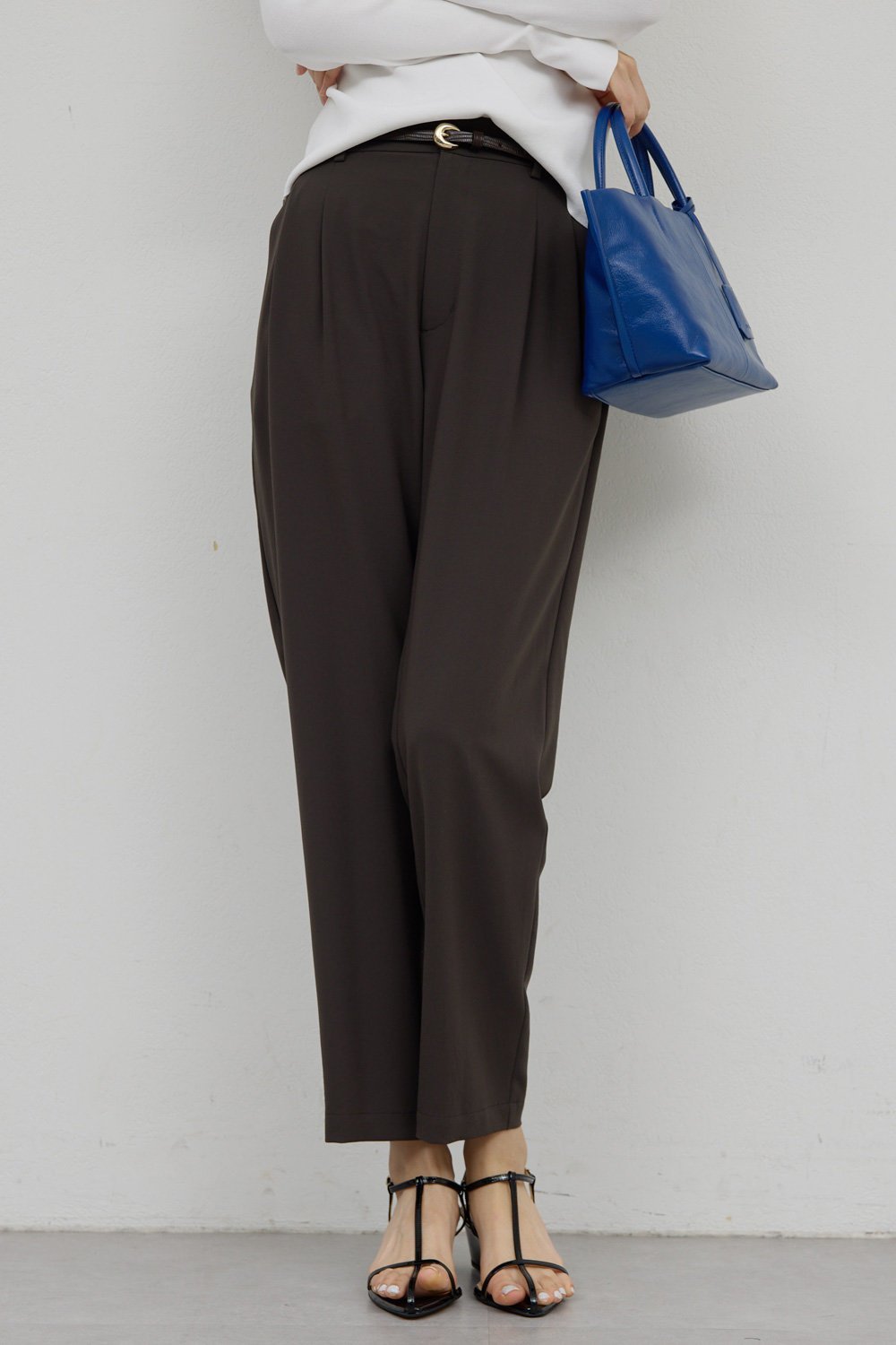 【ガリャルダガランテ/GALLARDAGALANTE】のライトジャージーテーパードパンツ インテリア・キッズ・メンズ・レディースファッション・服の通販 founy(ファニー) 　ファッション　Fashion　レディースファッション　Fashion for Women　パンツ　Pants & Trousers　2026年　2026　夏　Summer　定番　Standard, Basic Item　春　Spring　S/S・春夏　SS, Spring/Summer, Warm Season　ダークブラウン|ID: prp329100004848458 ipo3291000000035444375