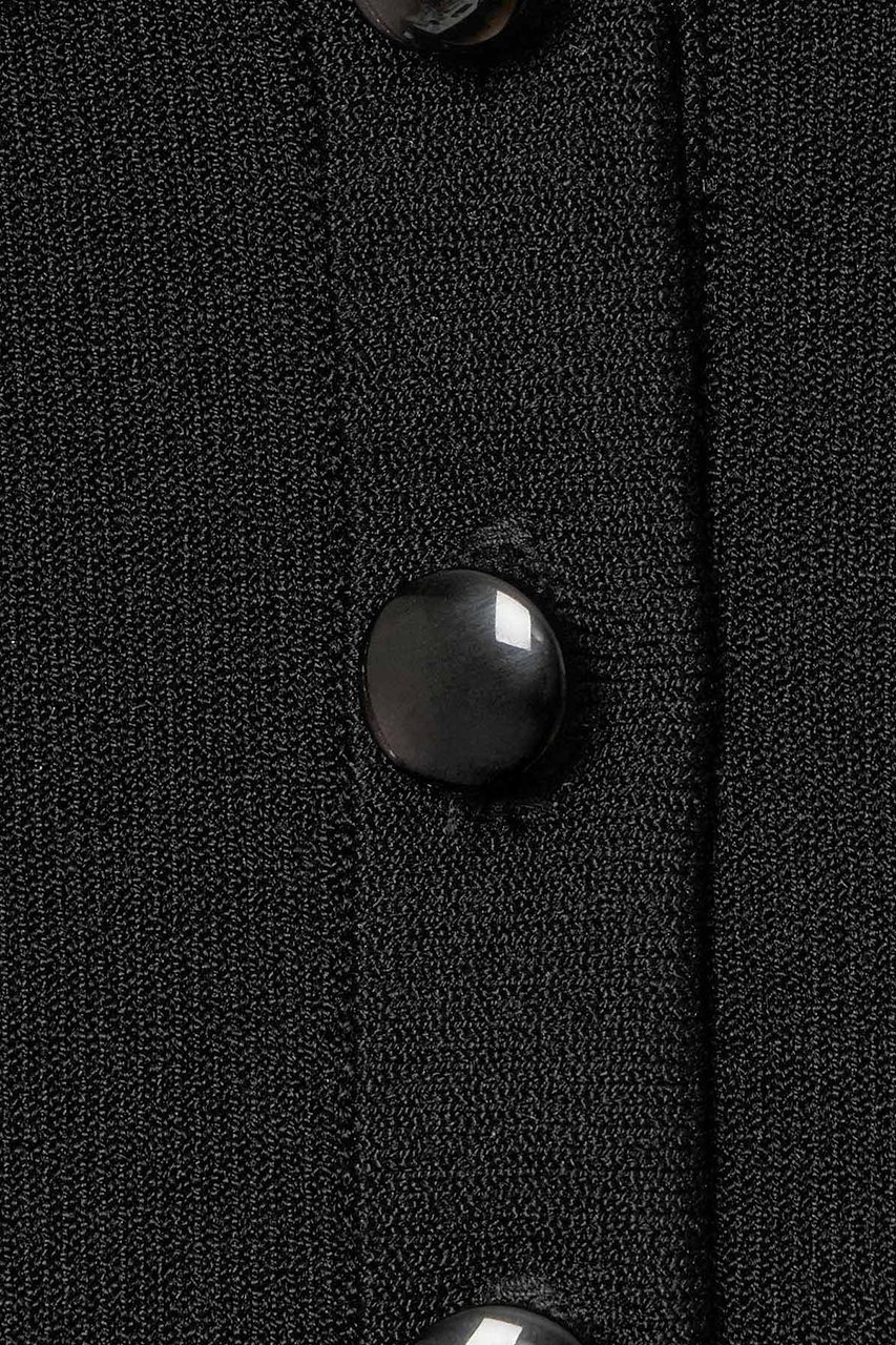 【アルアバイル/allureville】の【LOULOU WILLOUGHBY】フラワービジューポロ 人気、トレンドファッション・服の通販 founy(ファニー) 　ファッション　Fashion　レディースファッション　Fashion for Women　トップス・カットソー　Cut & Sew Tops　ニット　Knit Tops & Sweaters　カジュアルプルオーバー・ニットトップス　Pullovers & Knit Tops / Casual Pullovers　2026年　2026　コンパクト　Compact, Small Size　バランス　Balance, Style Balance　ビジュー　Bijou, Jewel-like Accent　フェミニン　Feminine, Girly　ボトム　Bottoms, Lower Wear　モノトーン　Monotone, Black and White　ワイド　Wide, Wide Fit　エレガント 上品　Elegant　夏　Summer　春　Spring　S/S・春夏　SS, Spring/Summer, Warm Season　other-5|ID: prp329100004848487 ipo3291000000035875531