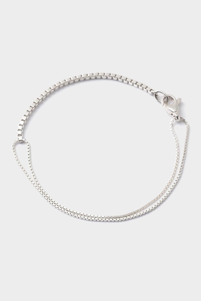 【ル フィル/LE PHIL】のFRINGE MIXED BRECELET インテリア・キッズ・メンズ・レディースファッション・服の通販 founy(ファニー) https://founy.com/ ファッション Fashion レディースファッション Fashion for Women ジュエリー Jewelry ファッションリング Fashion Rings チェーン＆カフブレスレット Cuff & Chain Bracelets バングル・カフブレスレット Bangles & Cuff Bracelets 2026年 2026 ジュエリー Jewelry, Accessories トレンド Trend, Trending Now ハンド Hand, Handmade ブレスレット Bracelet, Wristband 夏 Summer 春 Spring S/S・春夏 SS, Spring/Summer, Warm Season |ID: prp329100004849086 ipo3291000000035697324