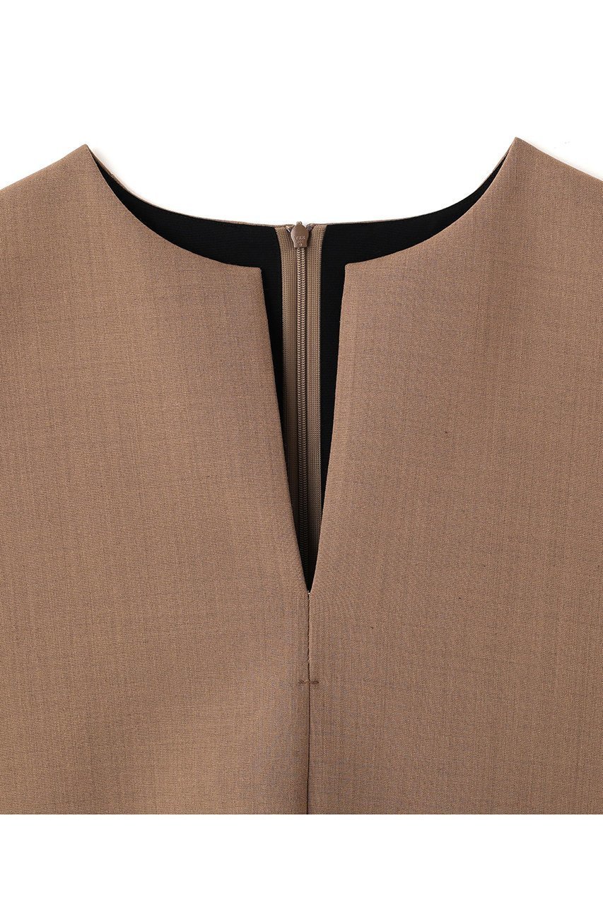 【ル フィル/LE PHIL】のライトボンディングノースリーブジレブラウス 人気、トレンドファッション・服の通販 founy(ファニー) ファッション Fashion レディースファッション Fashion for Women アウター Coat / Outerwear Collection トップス・カットソー Cut & Sew Tops キャミソール&ノースリーブ Camisoles & Sleeveless Tops シャツ・ブラウス・オフィスカジュアル Elegant Blouses & Button-Ups ベスト&ジレ / 重ね着スタイル Vests & Gilets カットソー Cut and Sewn Top シンプル Simple, Minimal スタンダード Standard, Basic ノースリーブ Sleeveless, No-Sleeve フォルム Silhouette, Form フラット Flat, Flat Shoes ボンディング Bonding, Bonded Fabric other-7|ID: prp329100004849176 ipo3291000000035470415