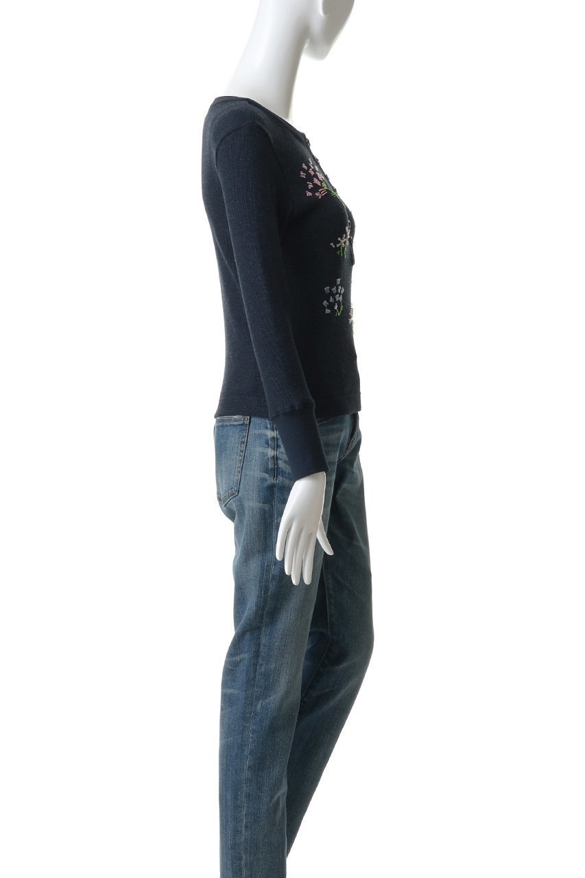 【ミュベール/MUVEIL】のフラワービーズ刺しゅうサーマルカットソー 人気、トレンドファッション・服の通販 founy(ファニー) 　ファッション　Fashion　レディースファッション　Fashion for Women　トップス・カットソー　Cut & Sew Tops　シャツ・ブラウス・オフィスカジュアル　Elegant Blouses & Button-Ups　ロングTシャツ・Tシャツ　Longline T-Shirts & Tees　カットソー・ベーシックTシャツ　Cut-and-Sewn Tops / Stretch Tees & Basics　エレガント 上品　Elegant　カットソー　Cut and Sewn Top　サテン　Satin, Glossy Fabric　ストレッチ　Stretch, Stretchy Fabric　スリーブ　Sleeve, Long Sleeve / Short Sleeve　フラワー　Flower, Floral　ミリタリー　Military, Army Style　モチーフ　Motif, Design Theme　ロング　Long, Long-Length　ワッフル　Waffle, Waffle Knit　冬　Winter / This Winter　夏　Summer　other-3|ID: prp329100004849306 ipo3291000000036073811